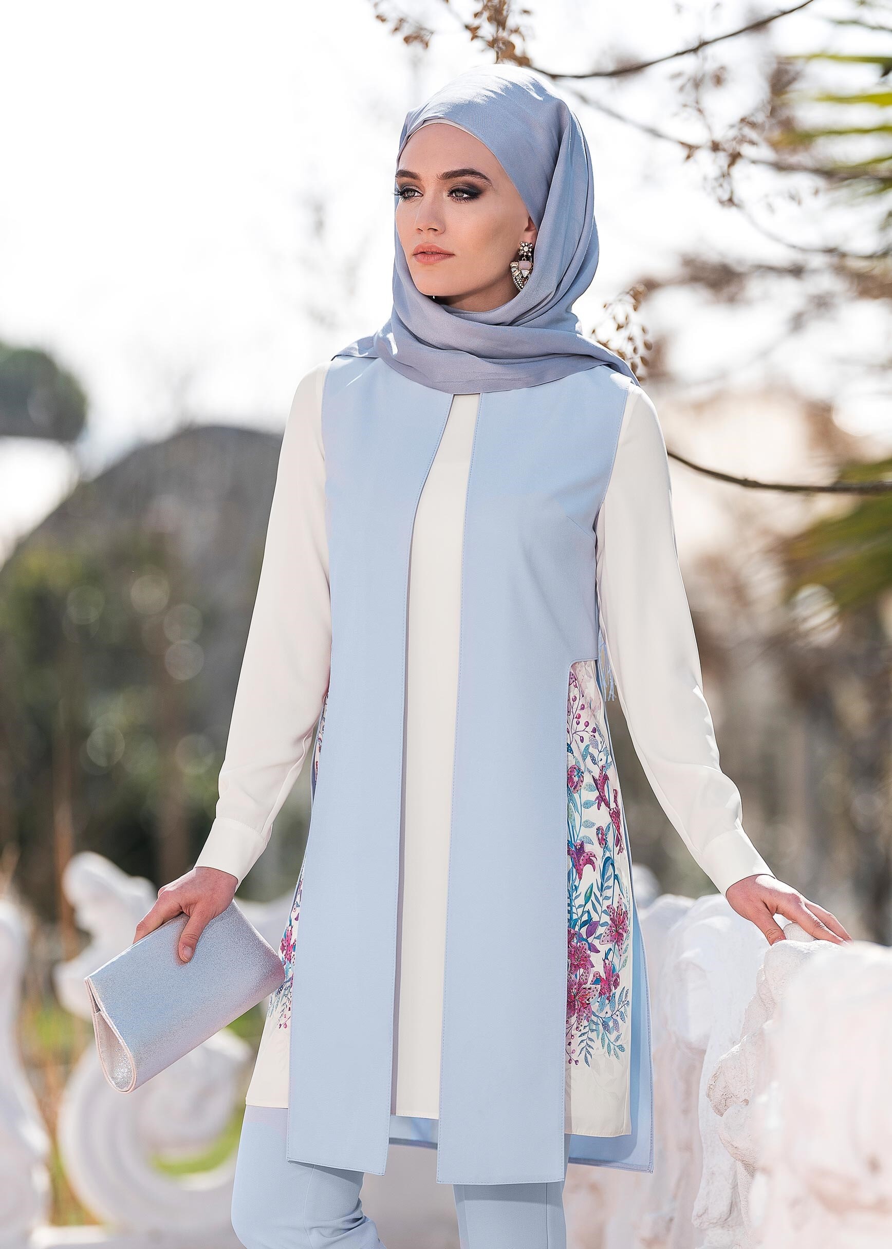 Tesettür giyim MAVİ ÇİÇEK BASKILI 3&prime;LÜ PANTOLONLU TAKIM 3447P