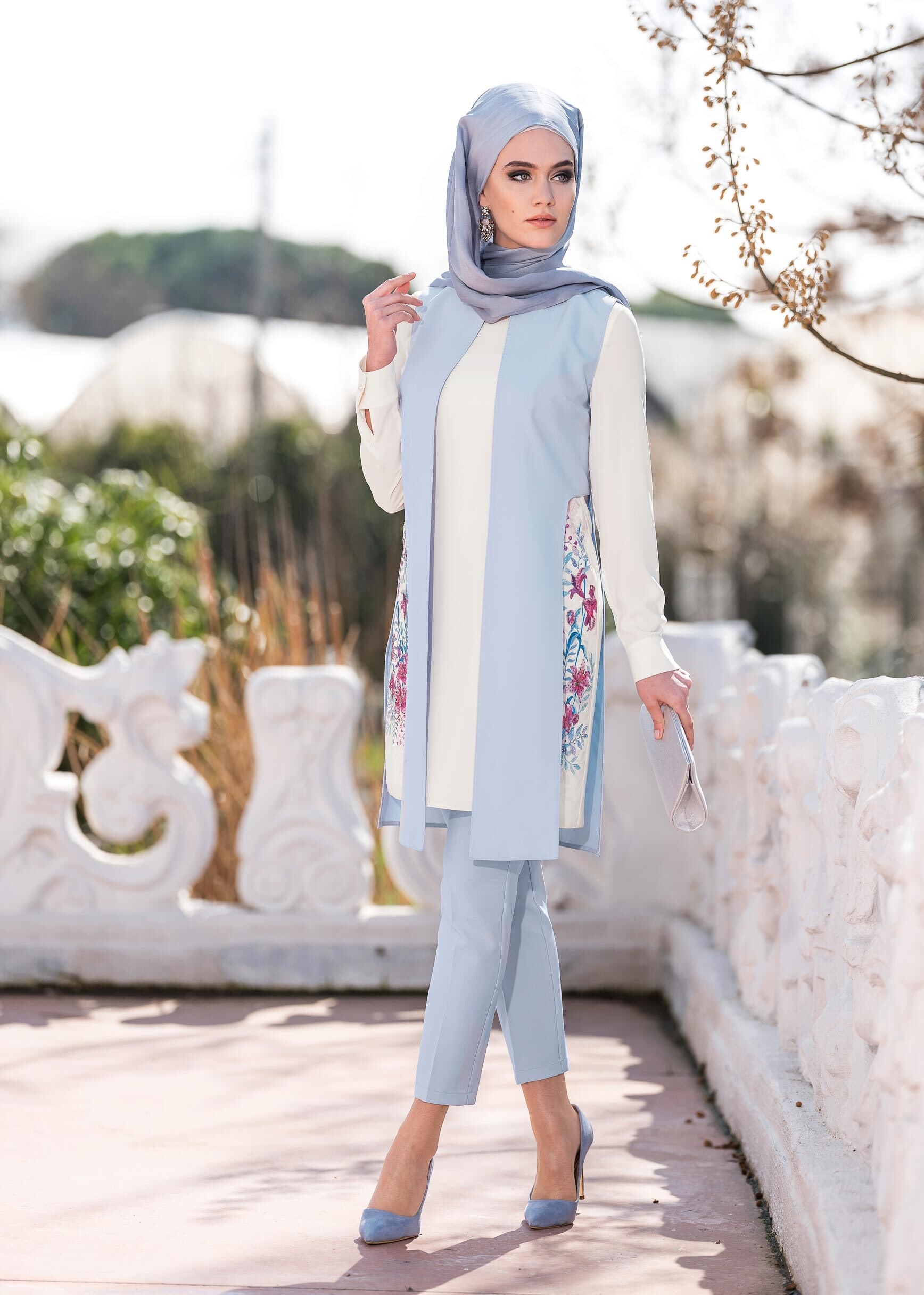 Tesettür giyim MAVİ ÇİÇEK BASKILI 3&prime;LÜ PANTOLONLU TAKIM 3447P