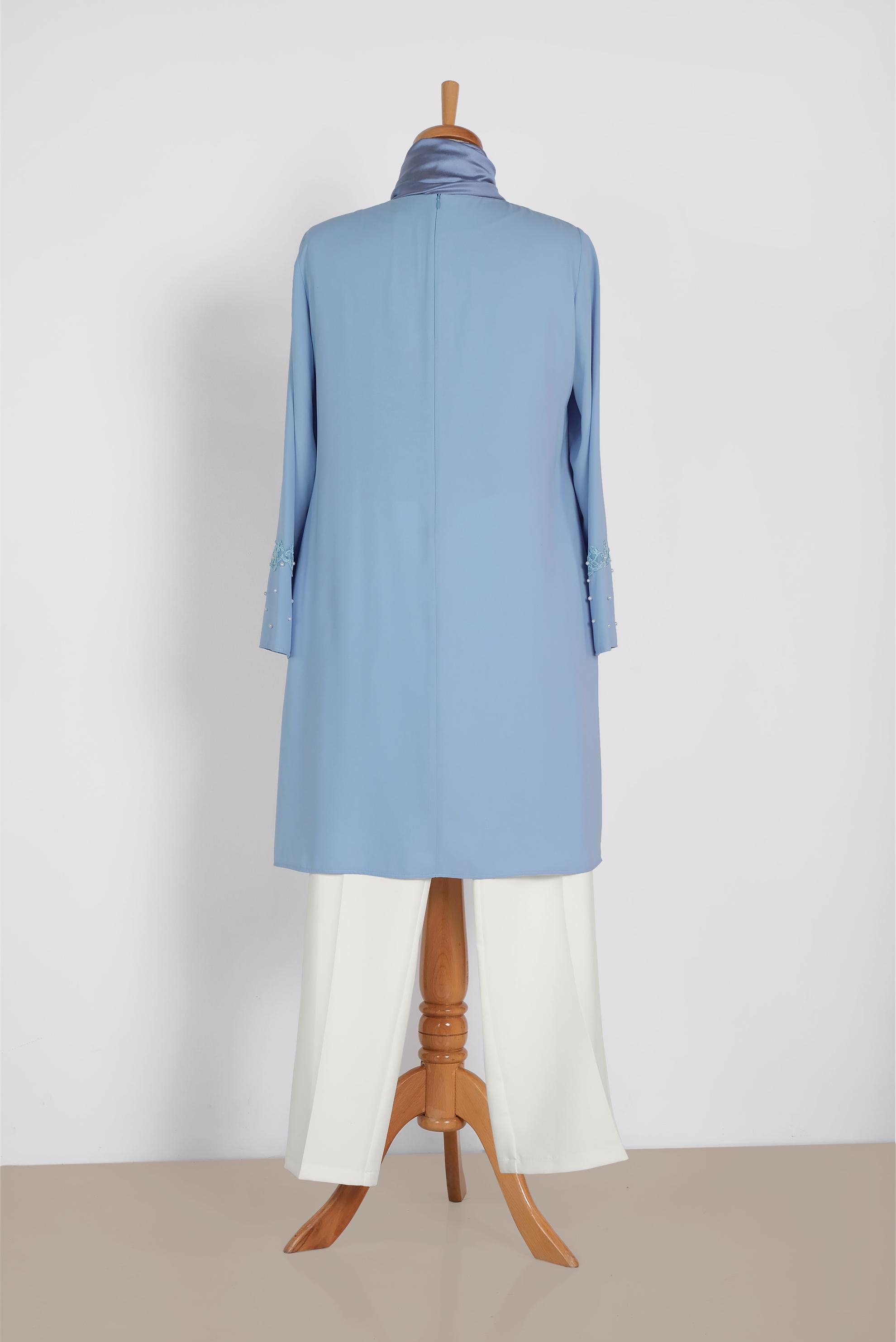 Tesettür giyim MAVİ NAKIŞ VE İNCİ DETAYLI 2&prime;Lİ PANTOLONLU TAKIM 3472P