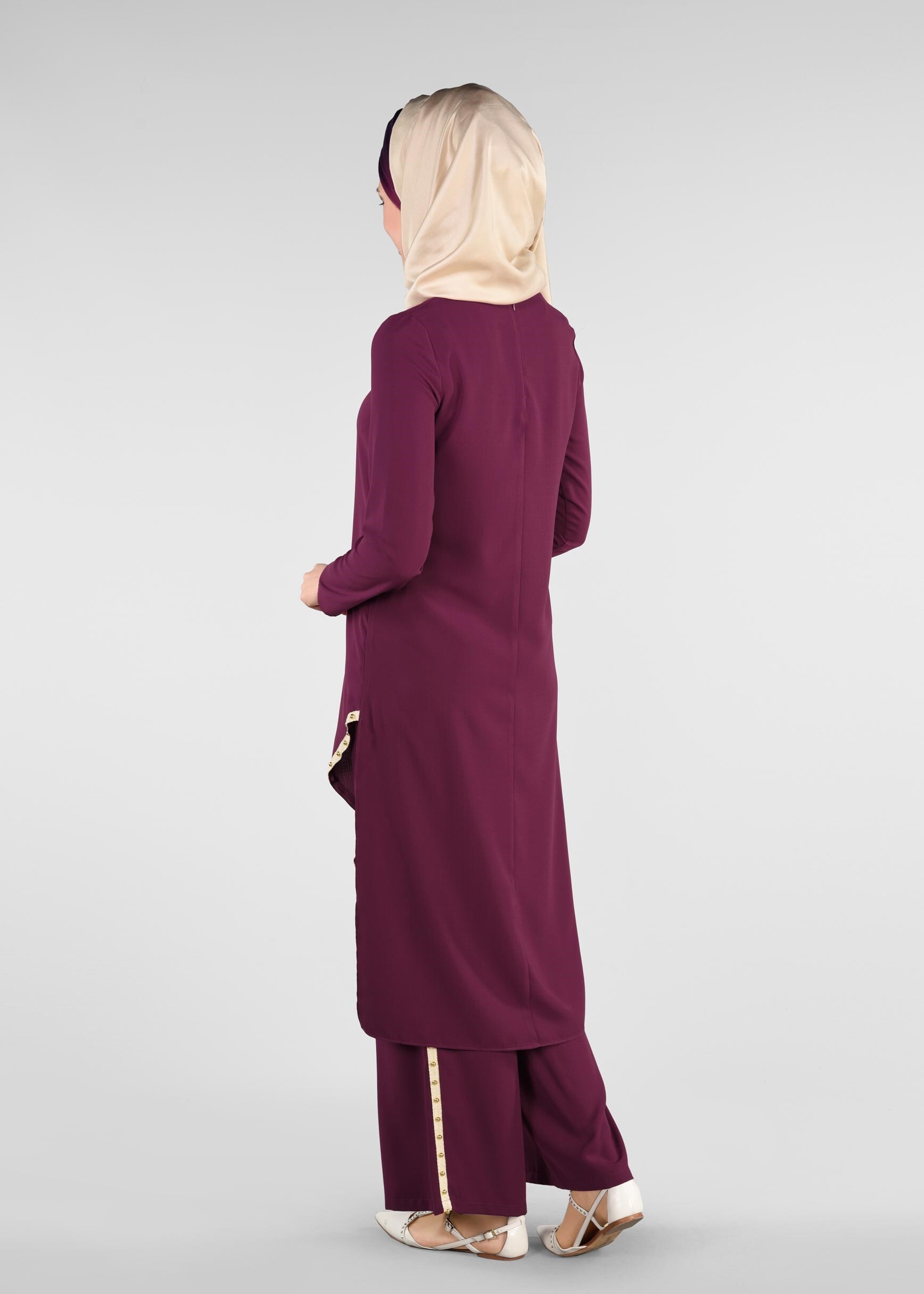 Tesettür giyim MÜRDÜM ASİMETRİK KESİM İNCİ DETAYLI 2&prime;Lİ PANTOLONLU TAKIM 4007