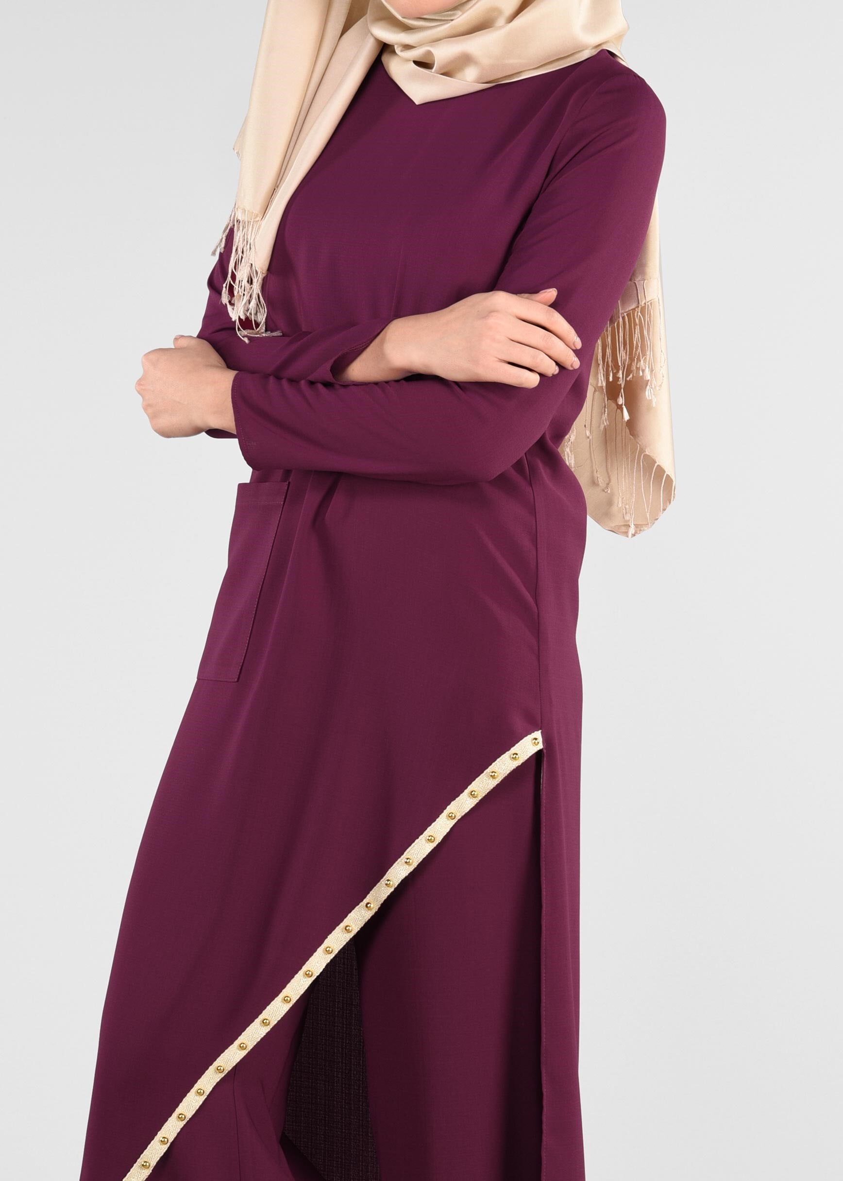 Tesettür giyim MÜRDÜM ASİMETRİK KESİM İNCİ DETAYLI 2&prime;Lİ PANTOLONLU TAKIM 4007