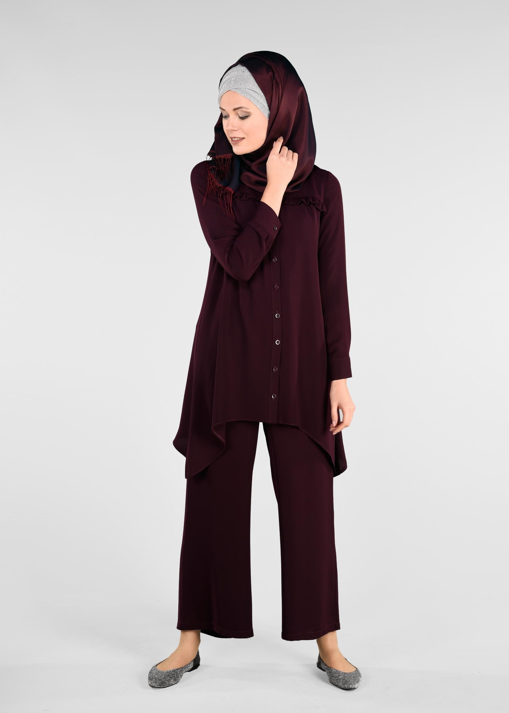 Tesettür giyim BORDO SIRT KISMI FIRFIR VE BAĞCIK DETAYLI 2&prime;Lİ PANTOLONLU TAKIM 4008