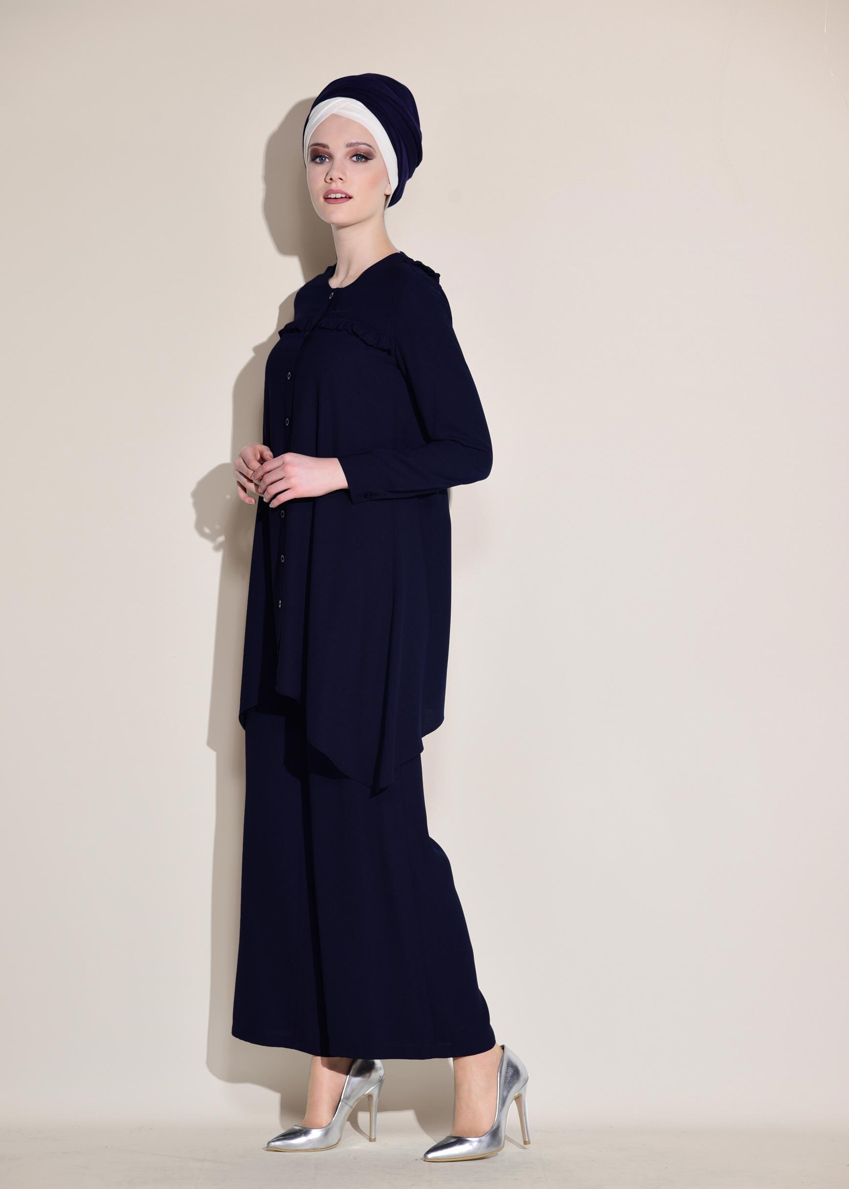 Tesettür giyim LACİVERT SIRT KISMI FIRFIR VE BAĞCIK DETAYLI 2&prime;Lİ PANTOLONLU TAKIM 4008