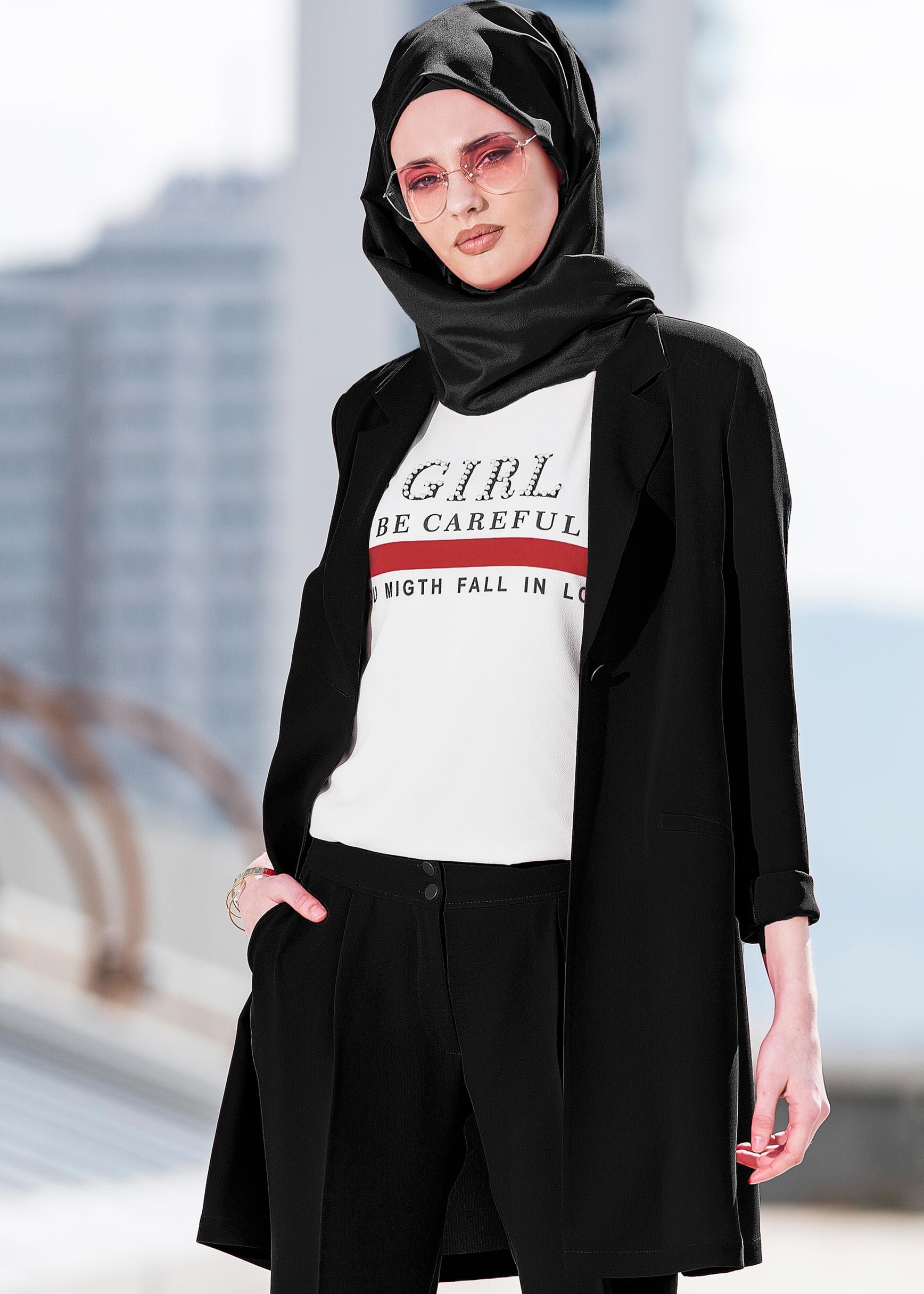 Tesettür giyim SİYAH KRUVAZE YAKA KLASİK 3&prime;LÜ PANTOLONLU TAKIM 4160