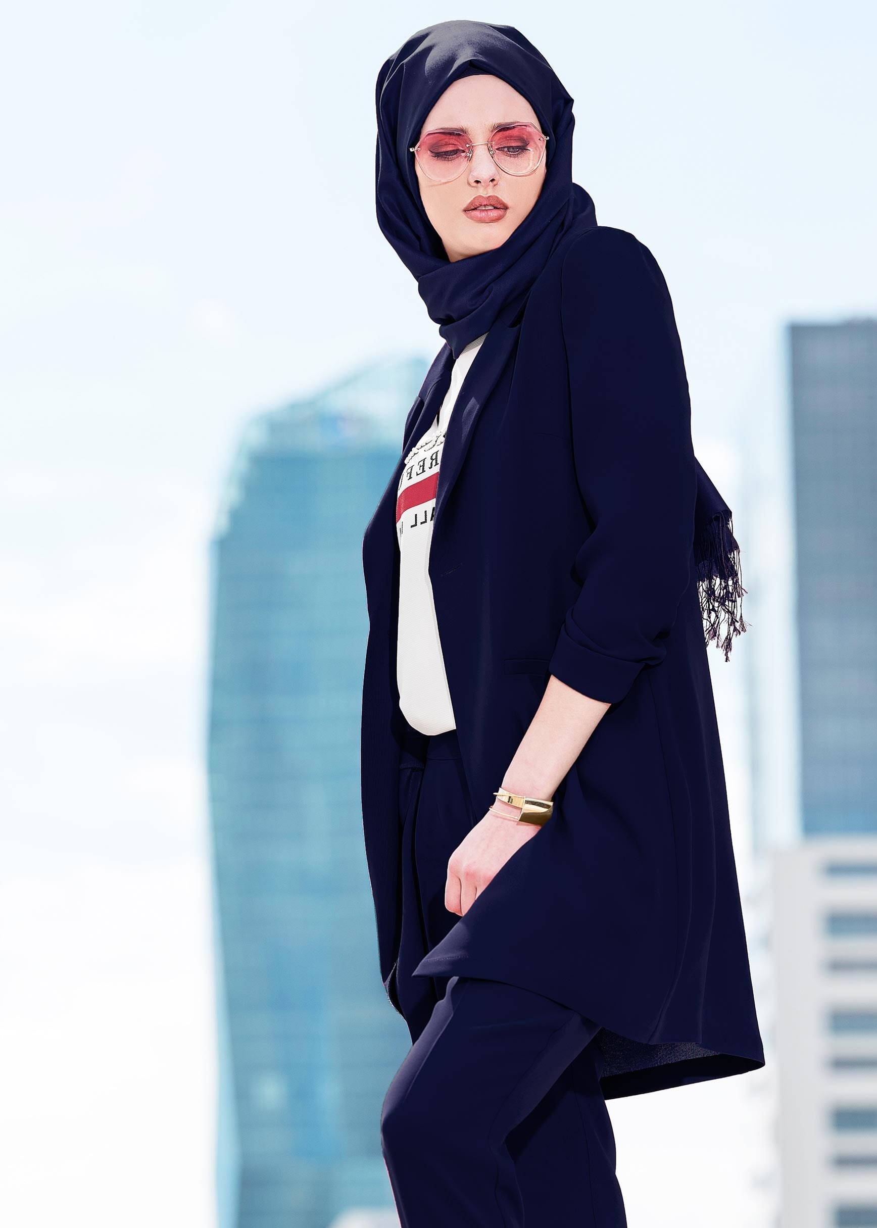 Tesettür giyim LACİVERT KRUVAZE YAKA KLASİK 3&prime;LÜ PANTOLONLU TAKIM 4160