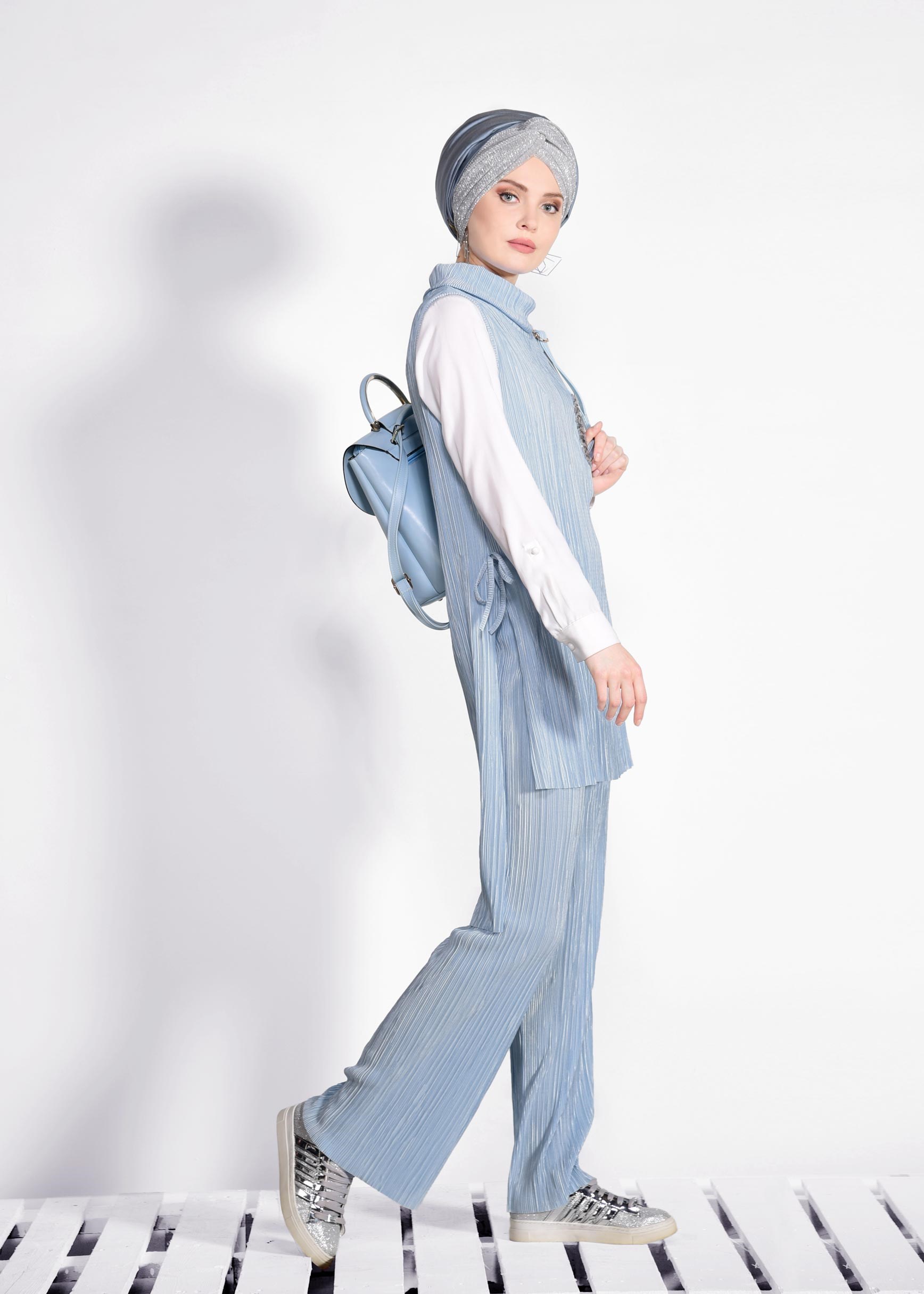 Tesettür giyim MAVİ PİLİSELİ PULLU 2&prime;Lİ PANT.TAKIM 4250