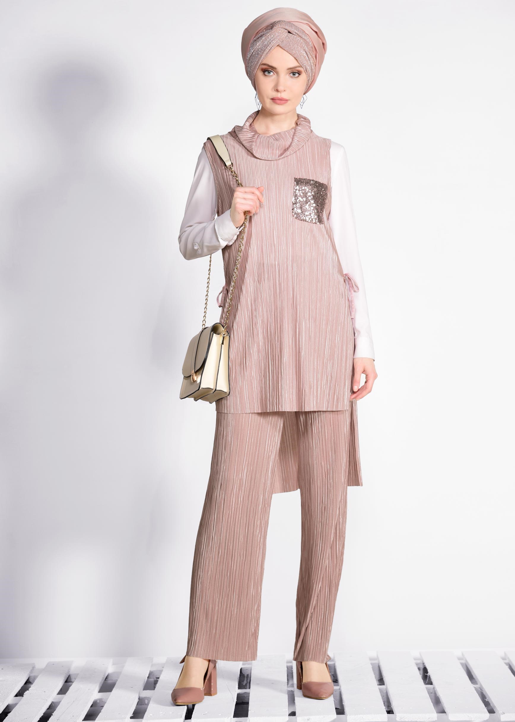 Tesettür giyim PUDRA PİLİSELİ PULLU 2&prime;Lİ PANT.TAKIM 4250