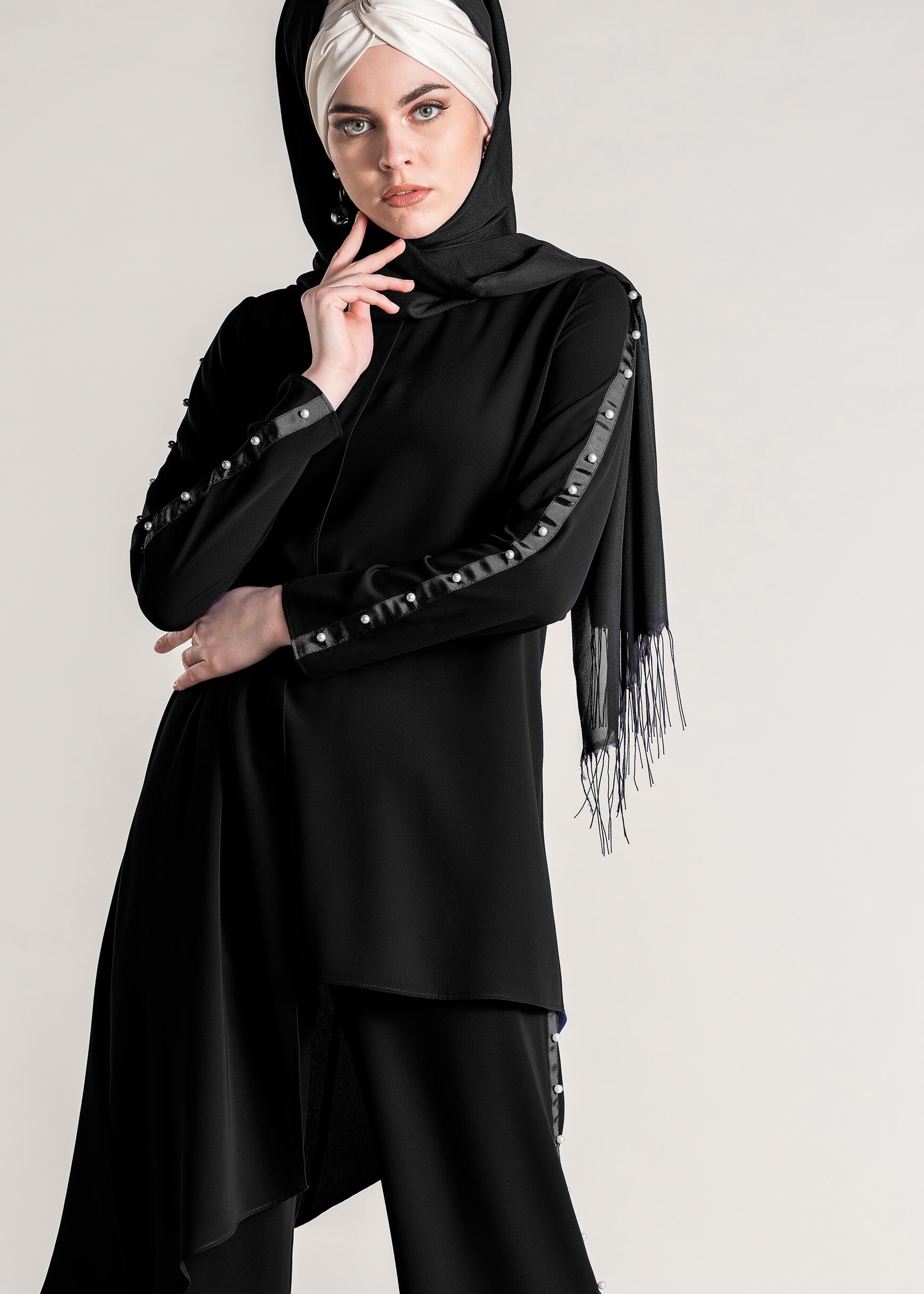 Tesettür giyim SİYAH KOLLARI İNCİ İŞLEMELİ 2&prime;Lİ PANTOLONLU TAKIM 4958