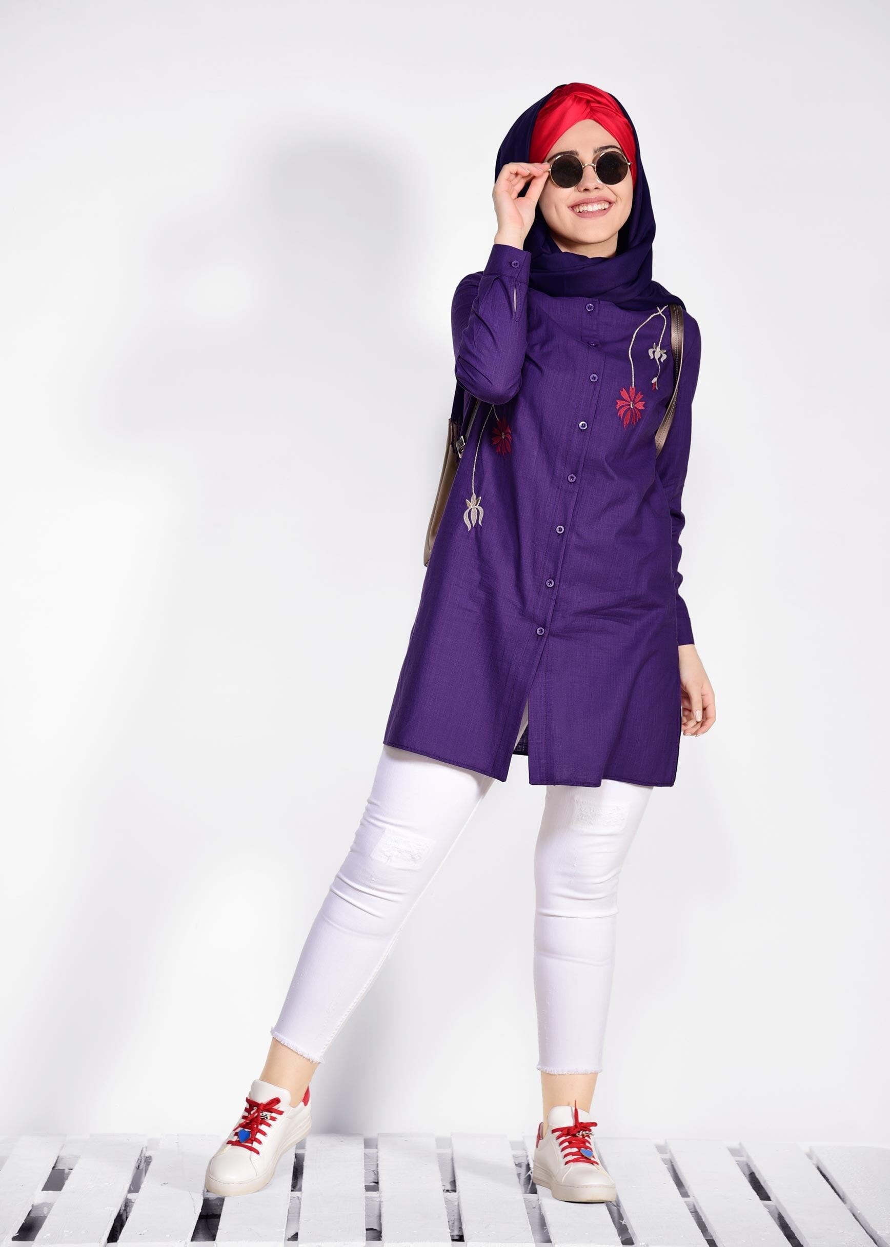 Tesettür giyim MOR ÇİÇEK NAKIŞLI KETEN TUNİK 2797