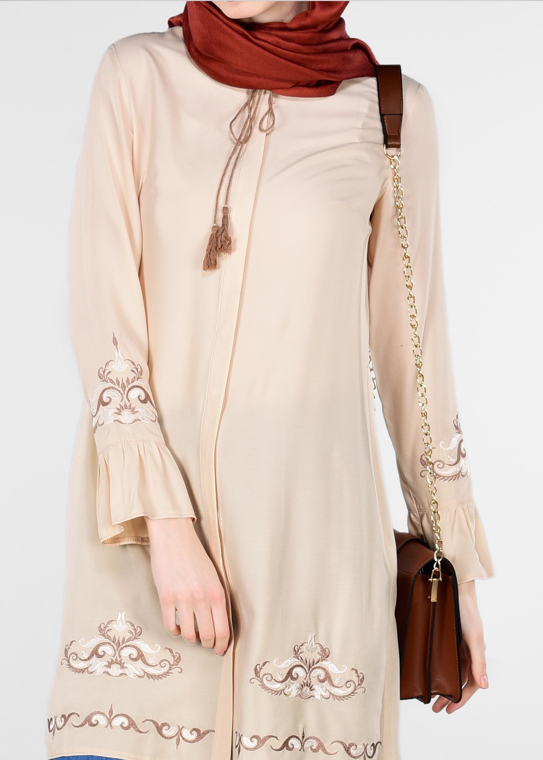 Tesettür giyim BEJ NAKIŞ İŞLEMELİ TUNİK 4017