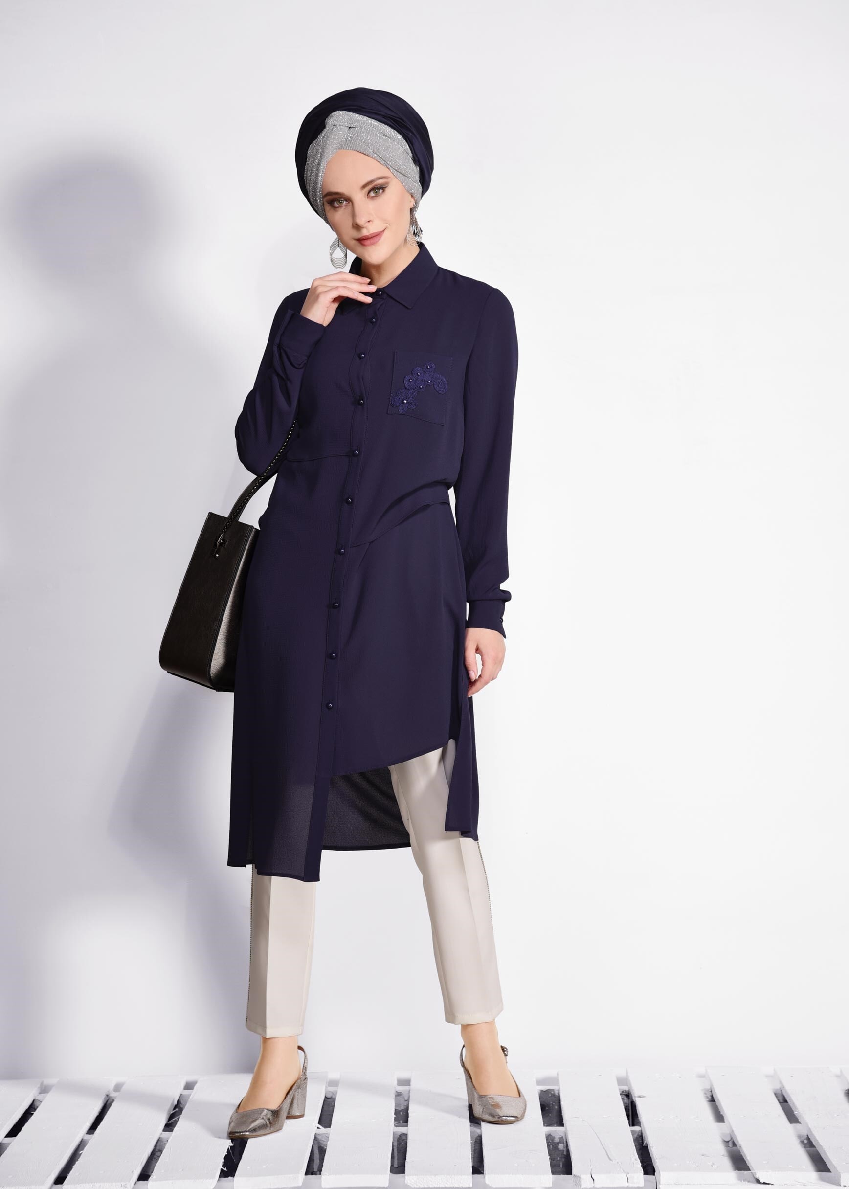 Tesettür giyim LACİVERT ASİMETRİK KESİM TUNİK 4028