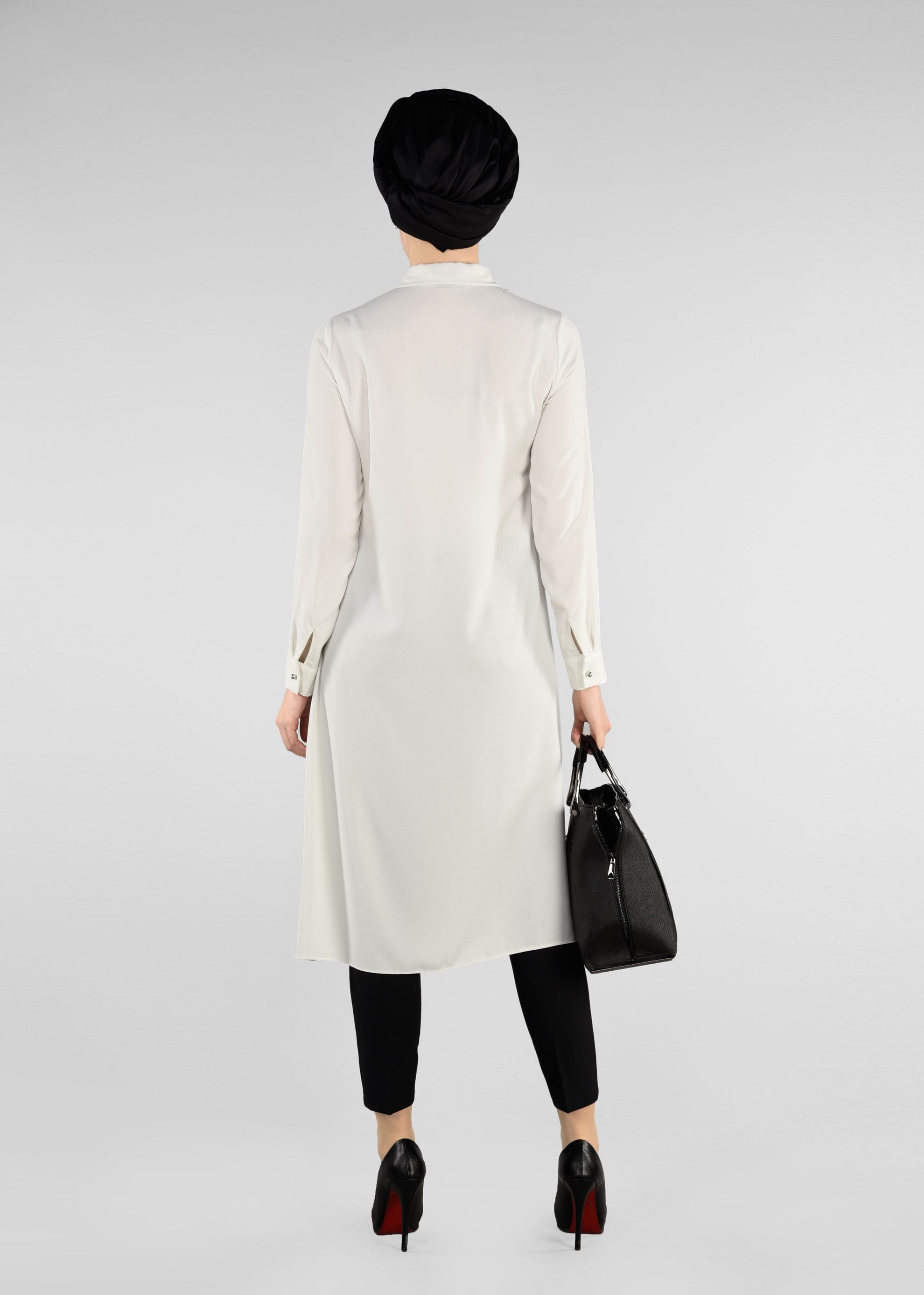 Tesettür giyim EKRU ETEK UCU DANTELLİ TUNİK 4044