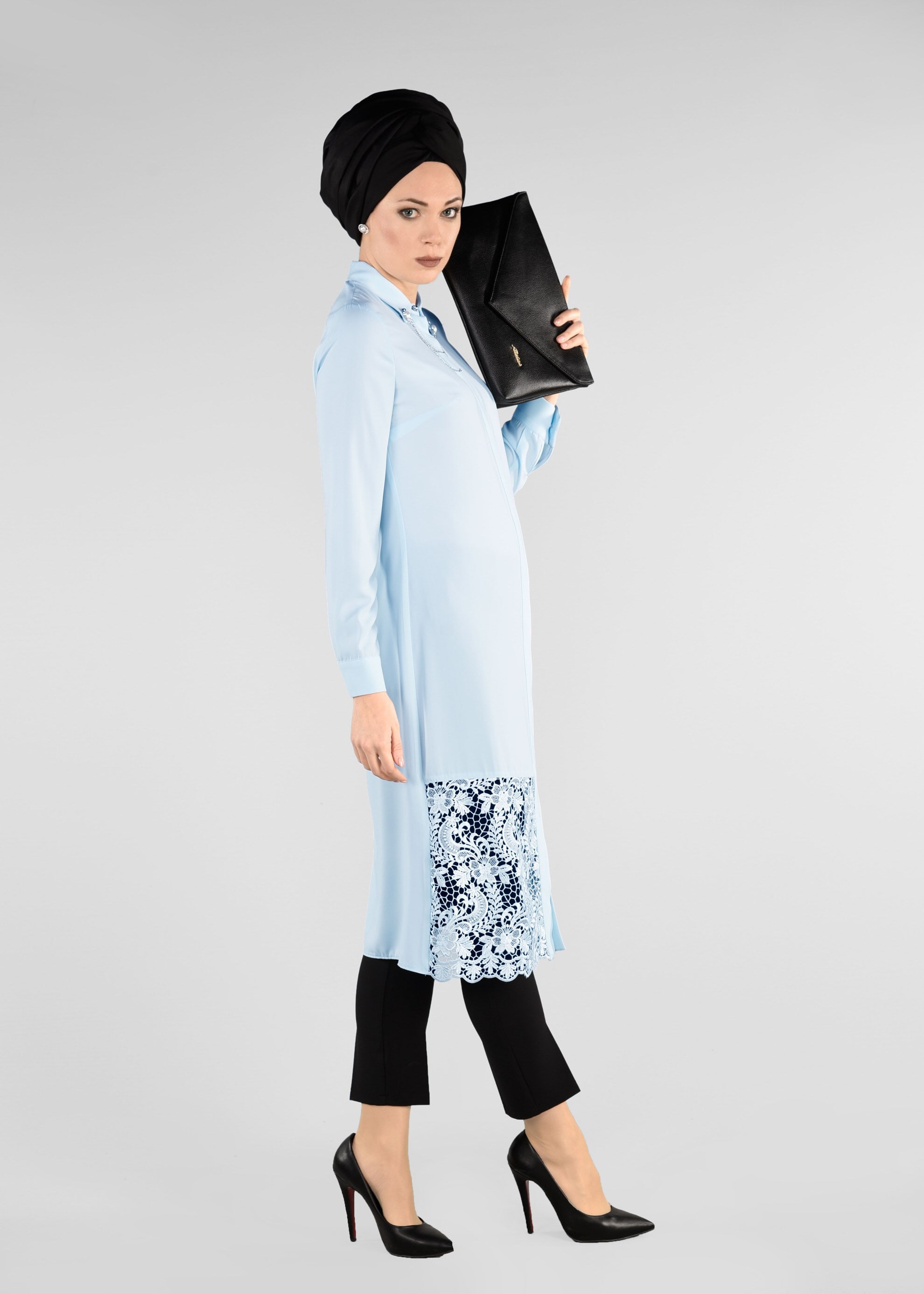 Tesettür giyim MAVİ ETEK UCU DANTELLİ TUNİK 4044