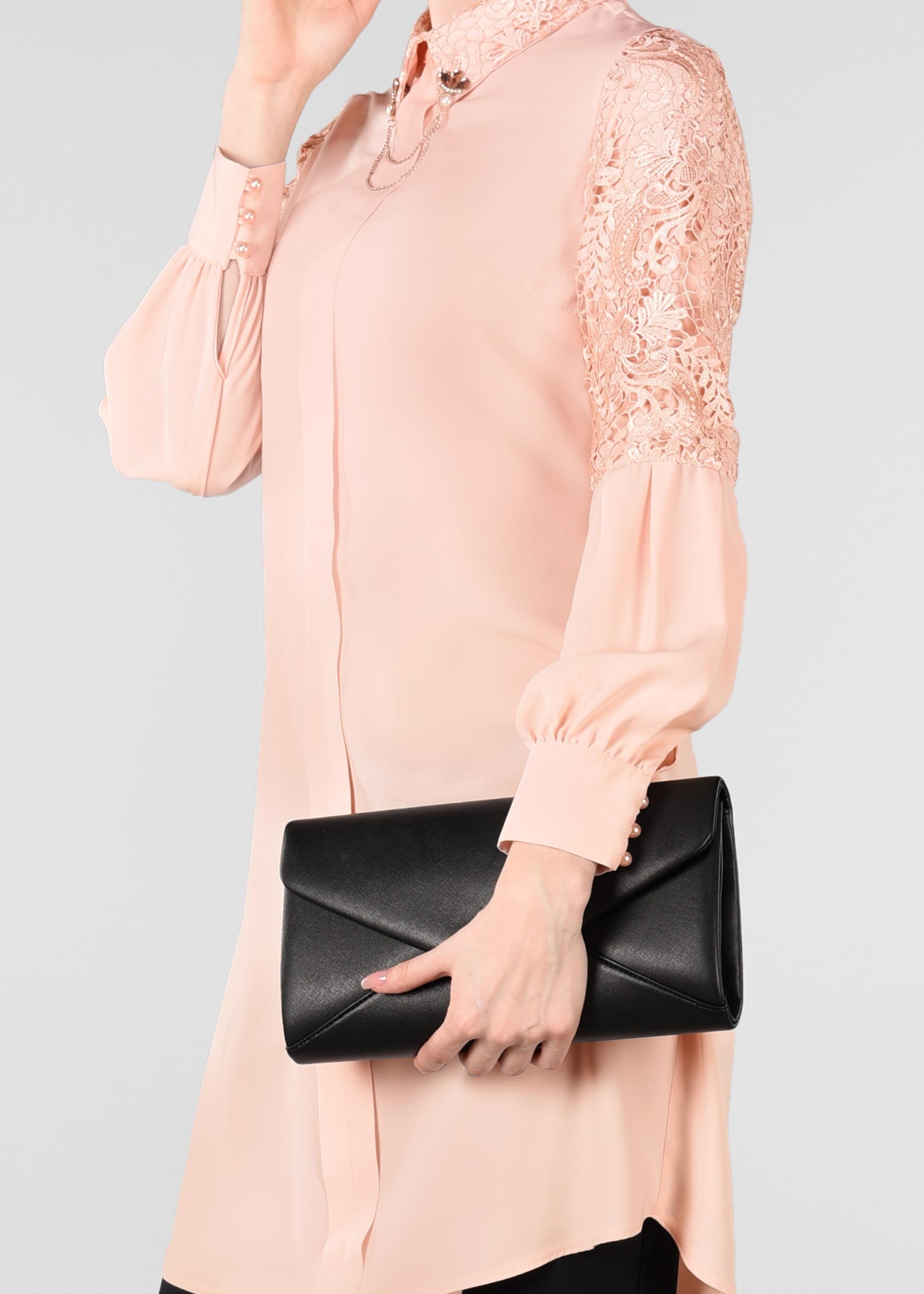 Tesettür giyim PUDRA DANTEL DETAYLI TUNİK 4045