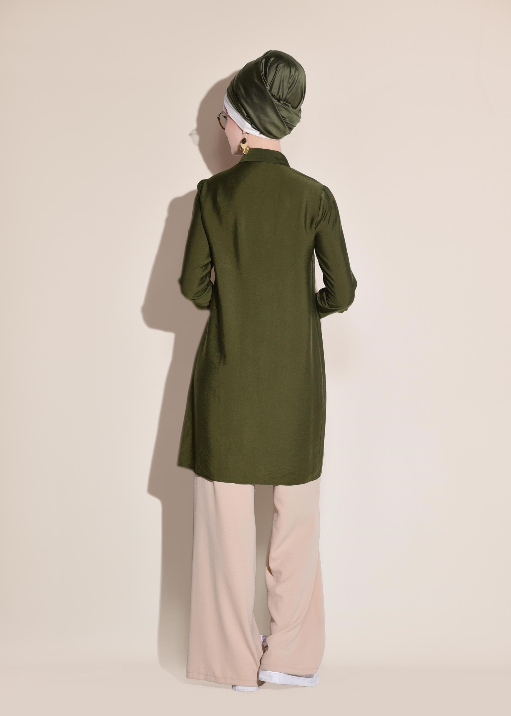 Tesettür giyim HAKİ NAKIŞ DETAYLI TUNİK 4064