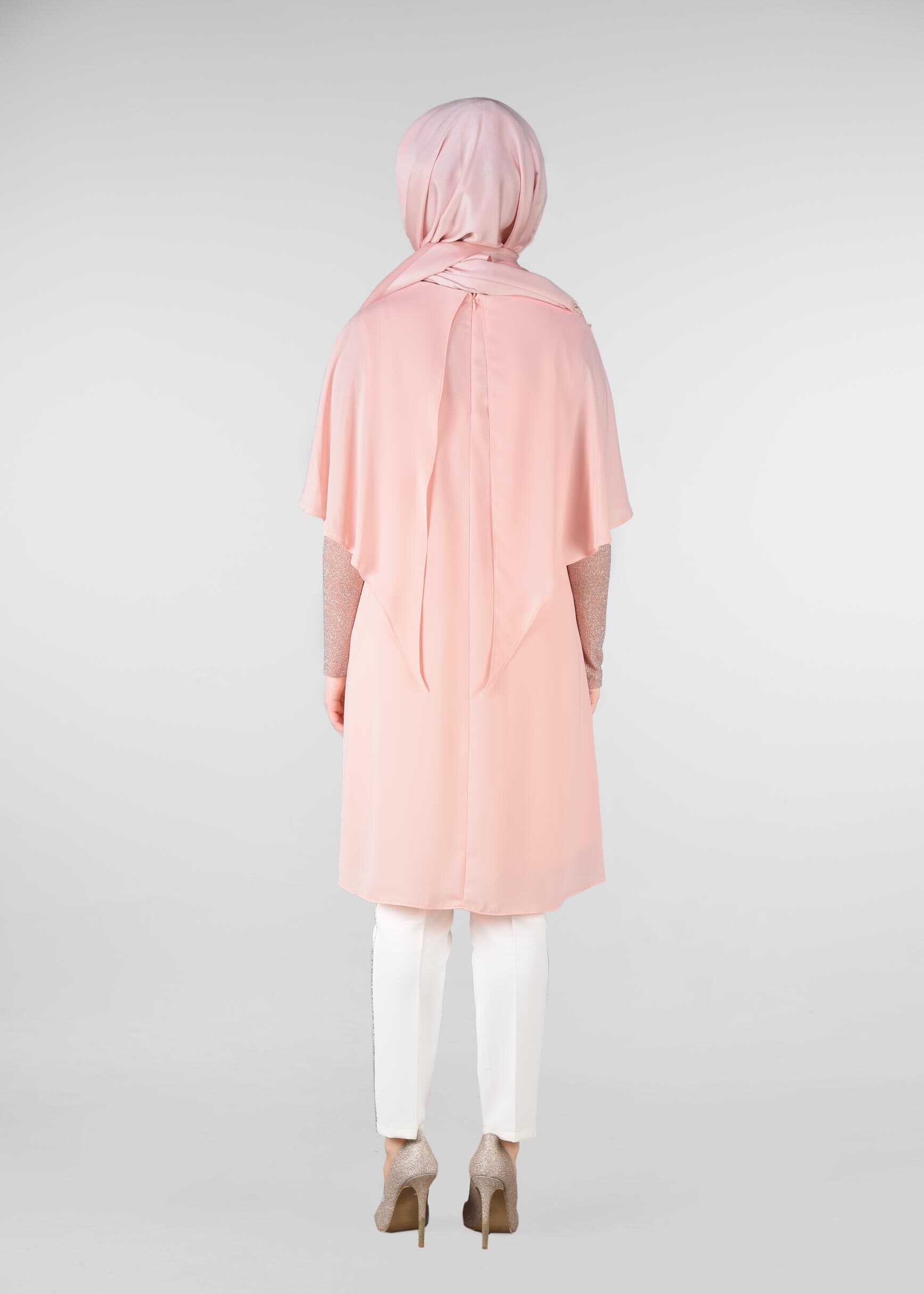 Tesettür giyim PUDRA KOL KISMI SİMLİ FIRFIRLI TUNİK 4073