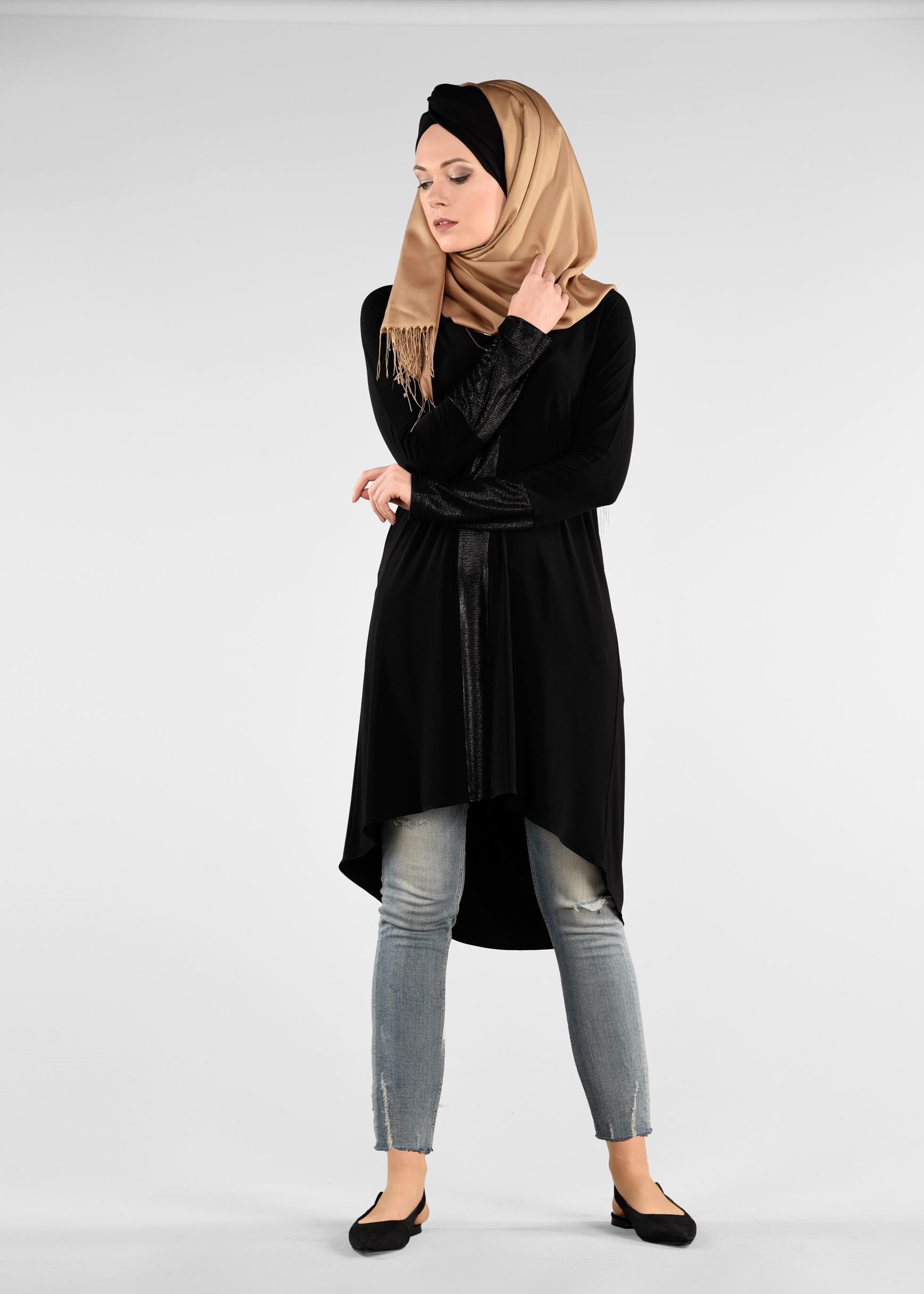 Tesettür giyim SİYAH IŞILTILI SALAŞ TUNİK 4074