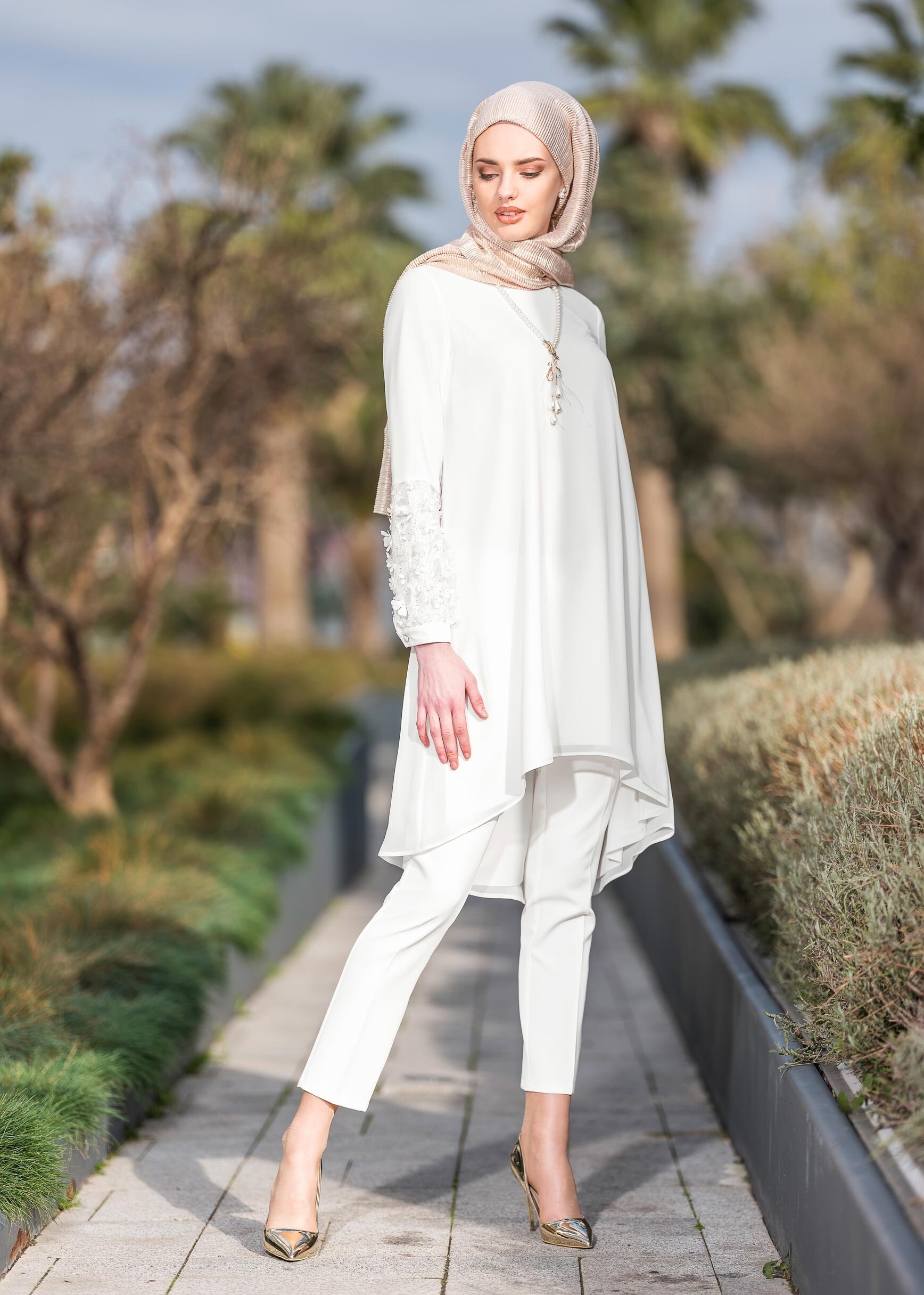 Tesettür giyim BEYAZ 4076 NEW MULTİ ŞİFON TUNİK 38/46 TEK40