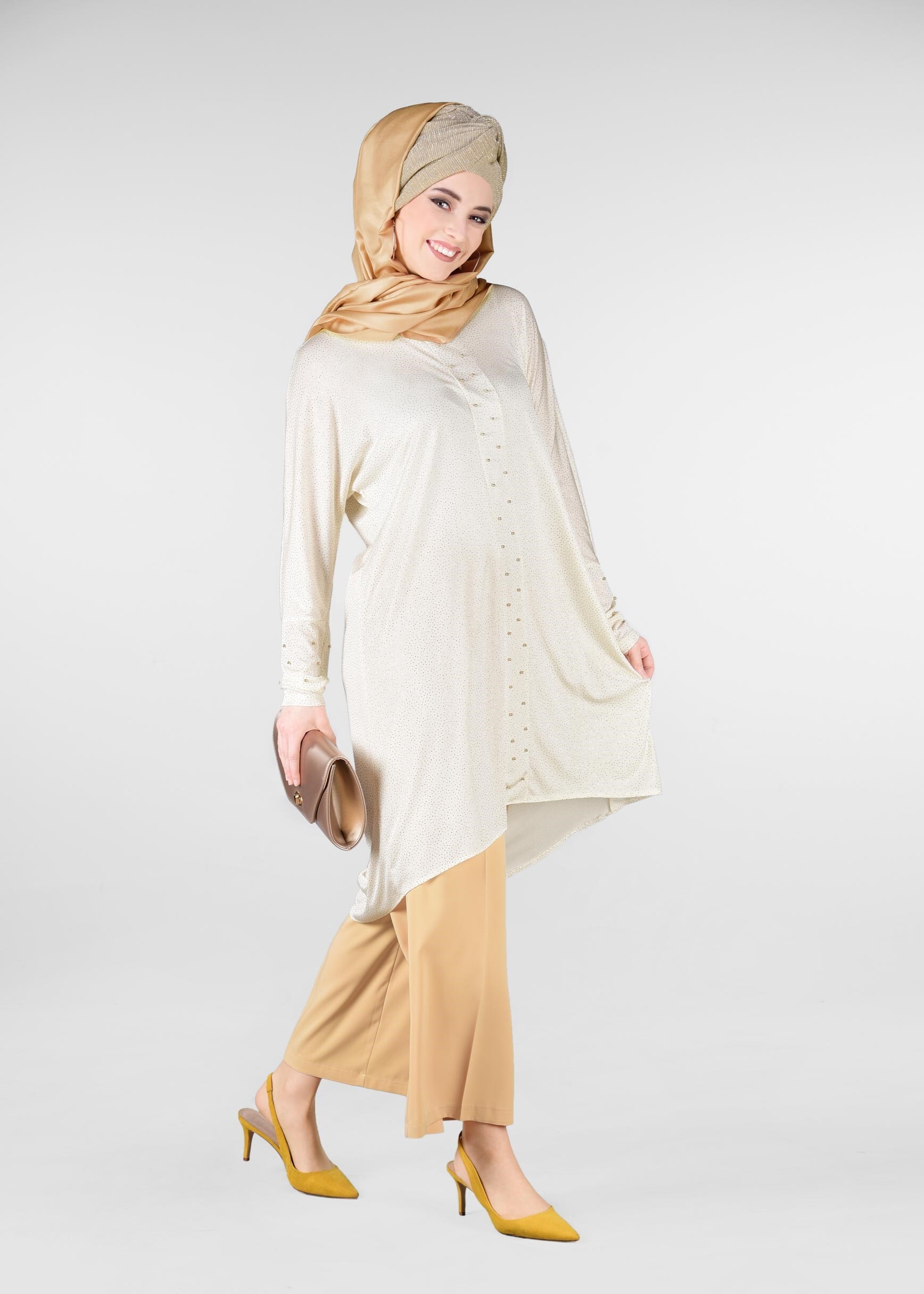 Tesettür giyim BEYAZ BONCUKLU PARILTILI TUNİK 4078