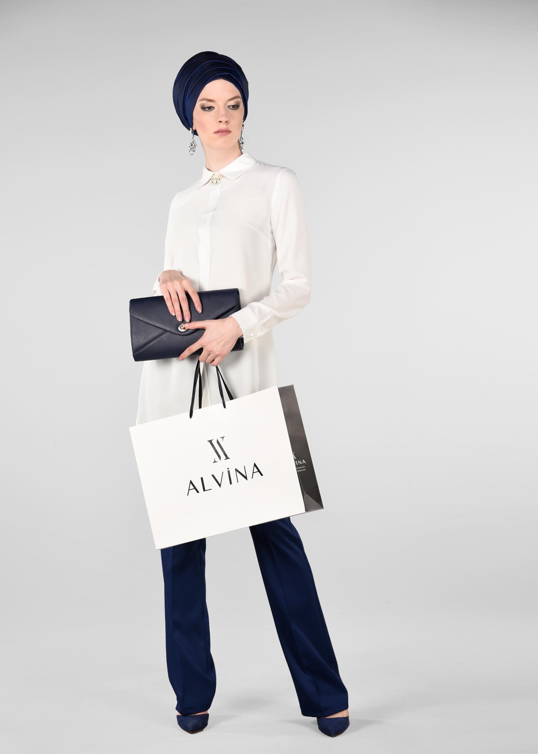 Tesettür giyim BEYAZ KLASİK KESİM TUNİK 4095