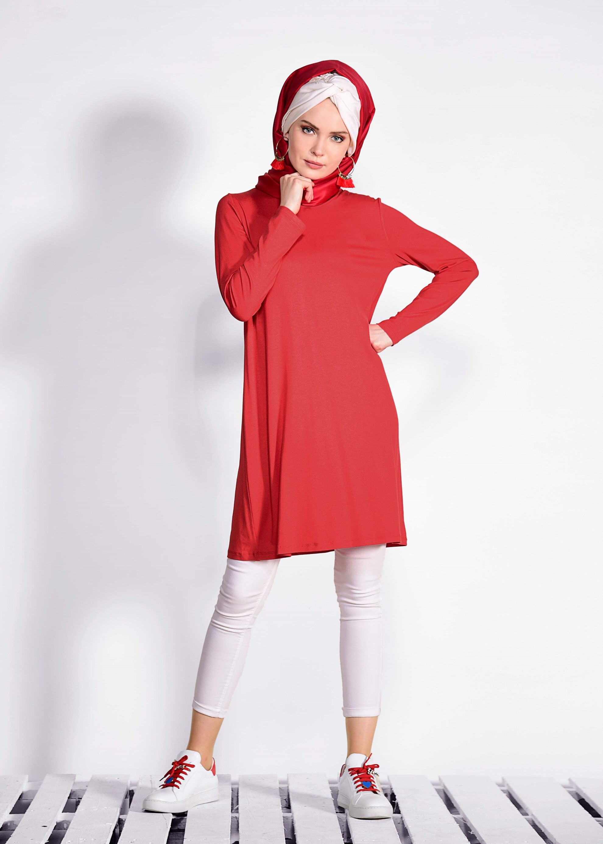 Tesettür giyim KIRMIZI ÖRME TUNİK 4243