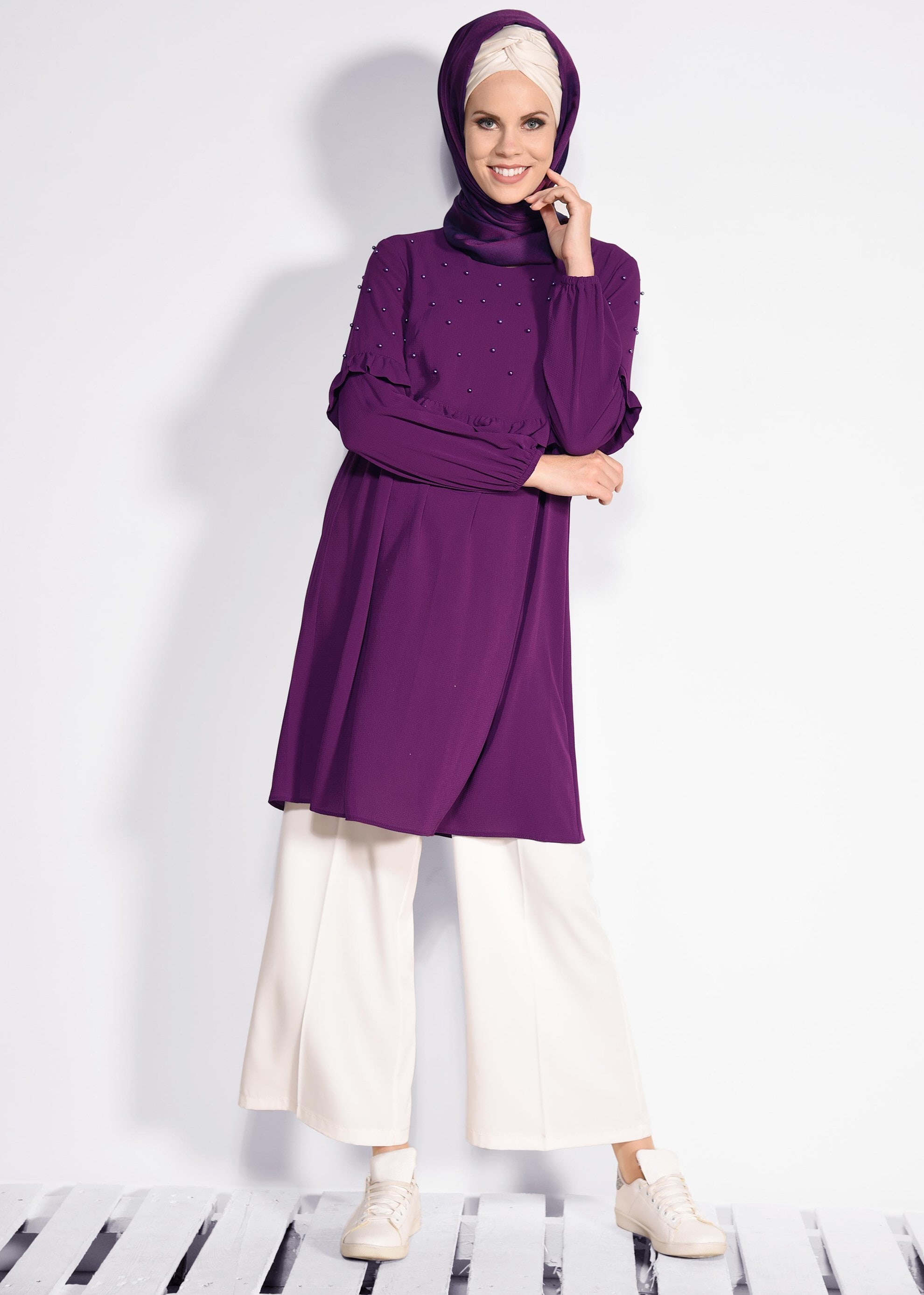 Tesettür giyim FUŞYA İNCİ İŞLEMELİ FIRFIRLI TUNİK 4272