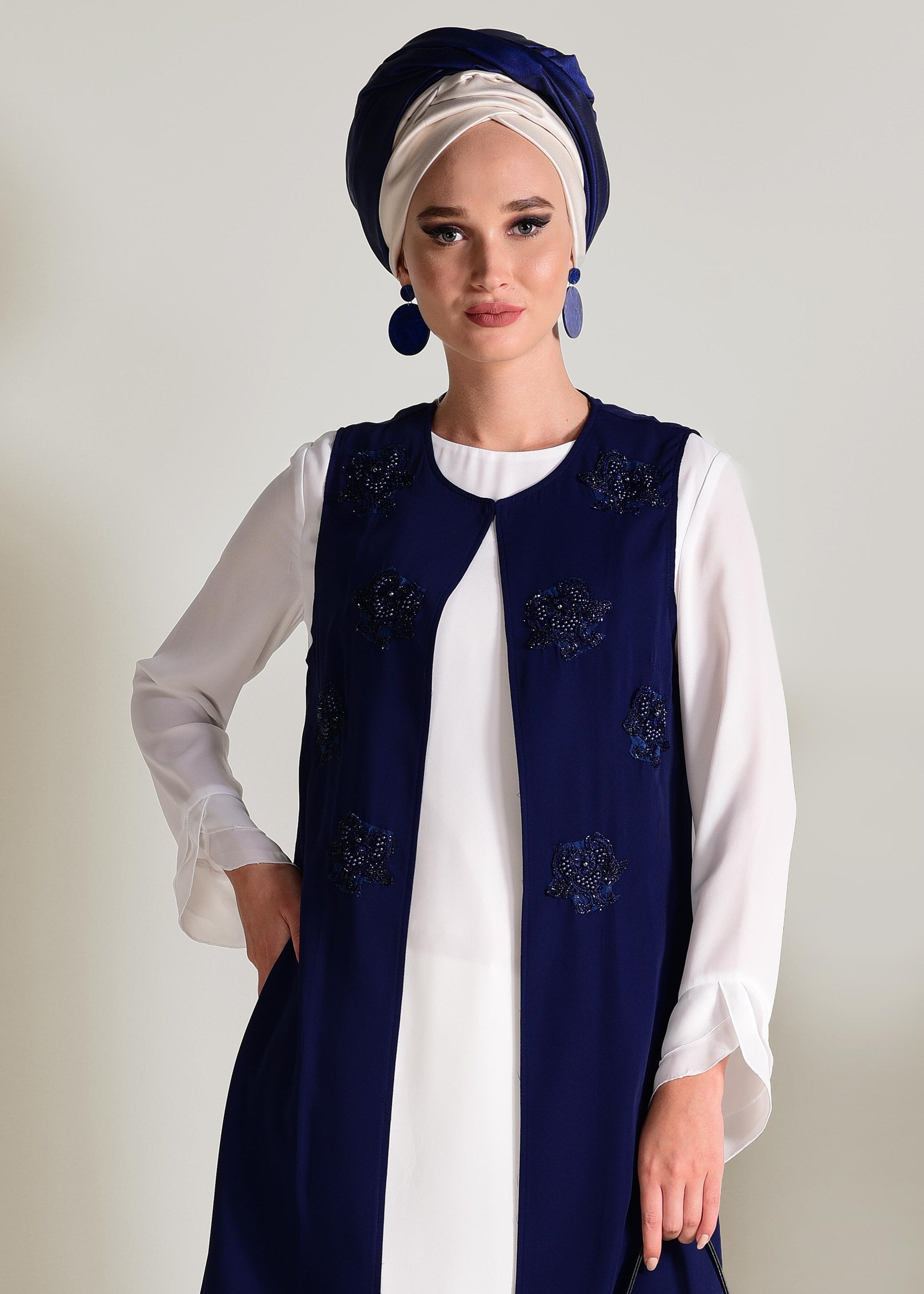 Tesettür giyim LACİVERT BONCUK GÜPÜR İŞLEMELİ 2&prime;Lİ TUNİK 4278