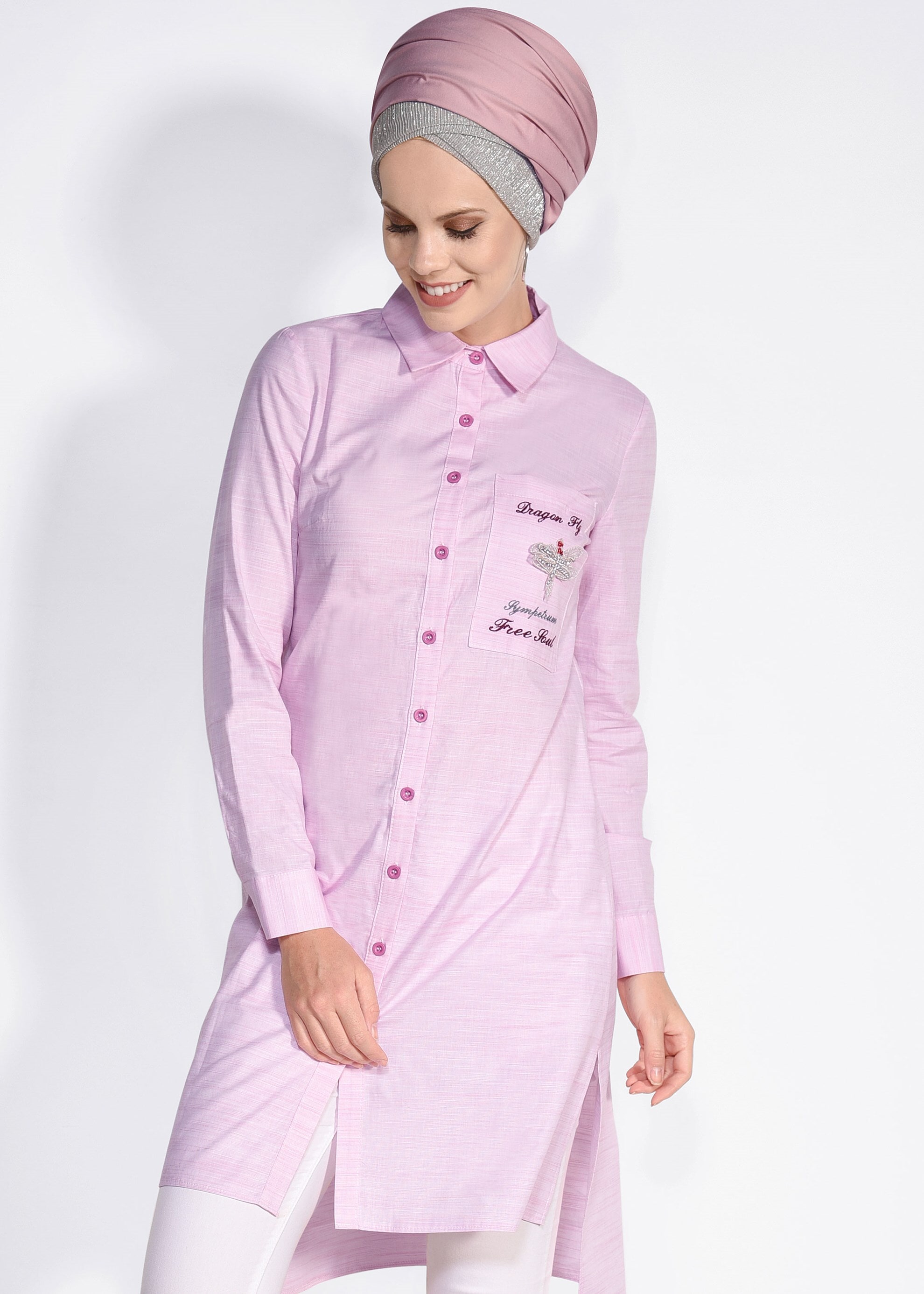 Tesettür giyim PEMBE ARMA VE YAZI DETAYLI TUNİK 4292