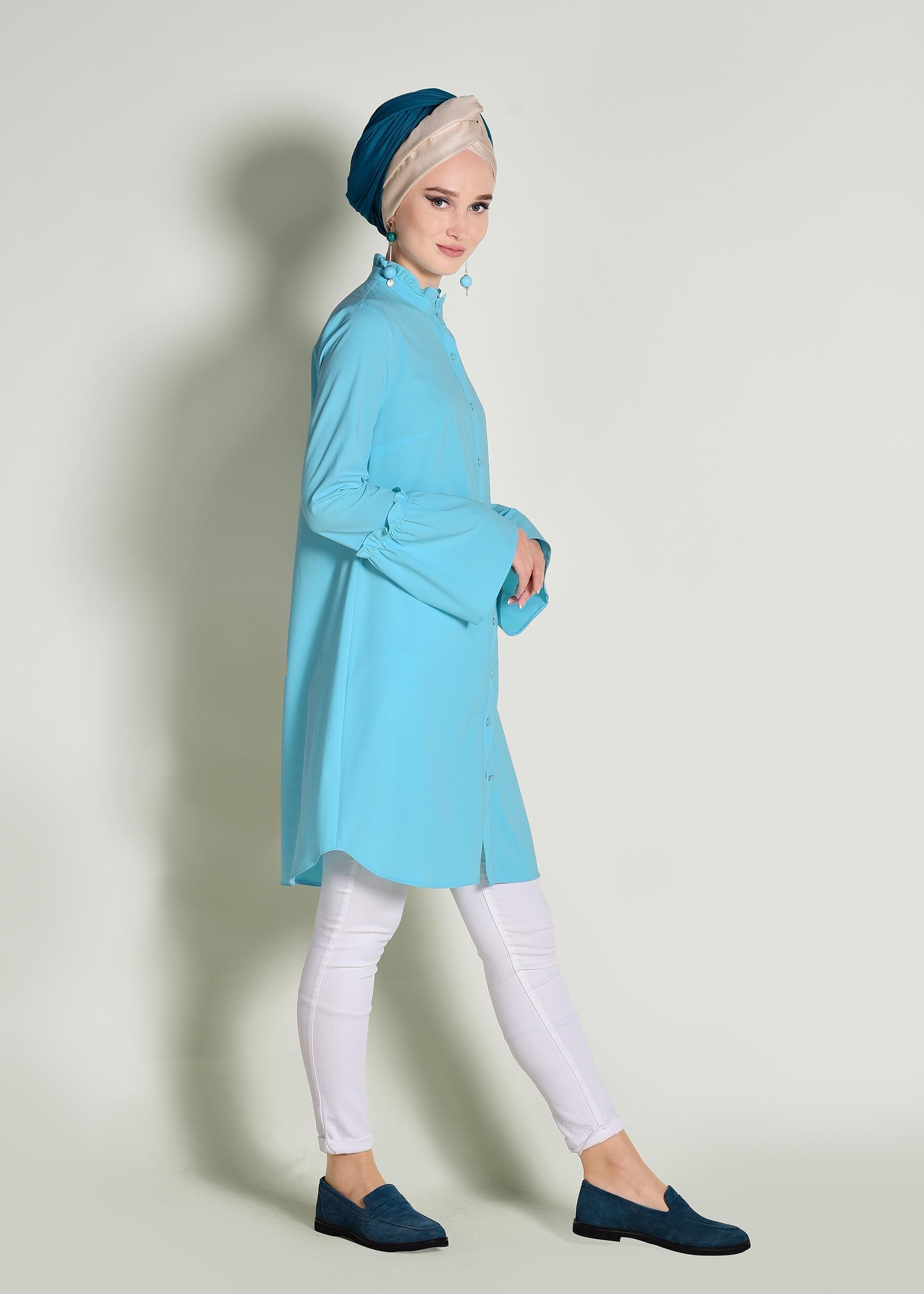 Tesettür giyim MAVİ GENİŞ KOLLU FIRFIR DETAYLI TUNİK 4316