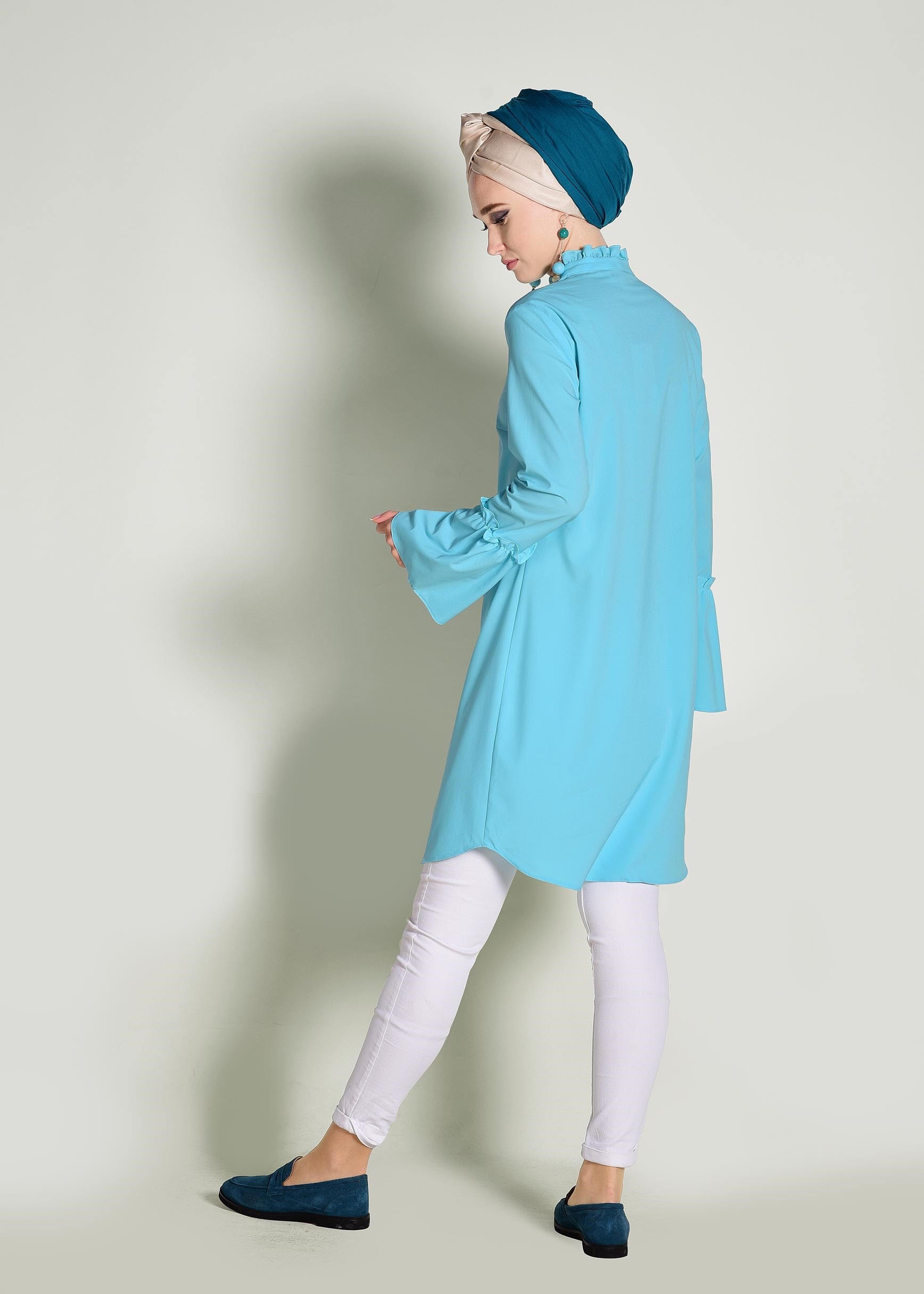 Tesettür giyim MAVİ GENİŞ KOLLU FIRFIR DETAYLI TUNİK 4316