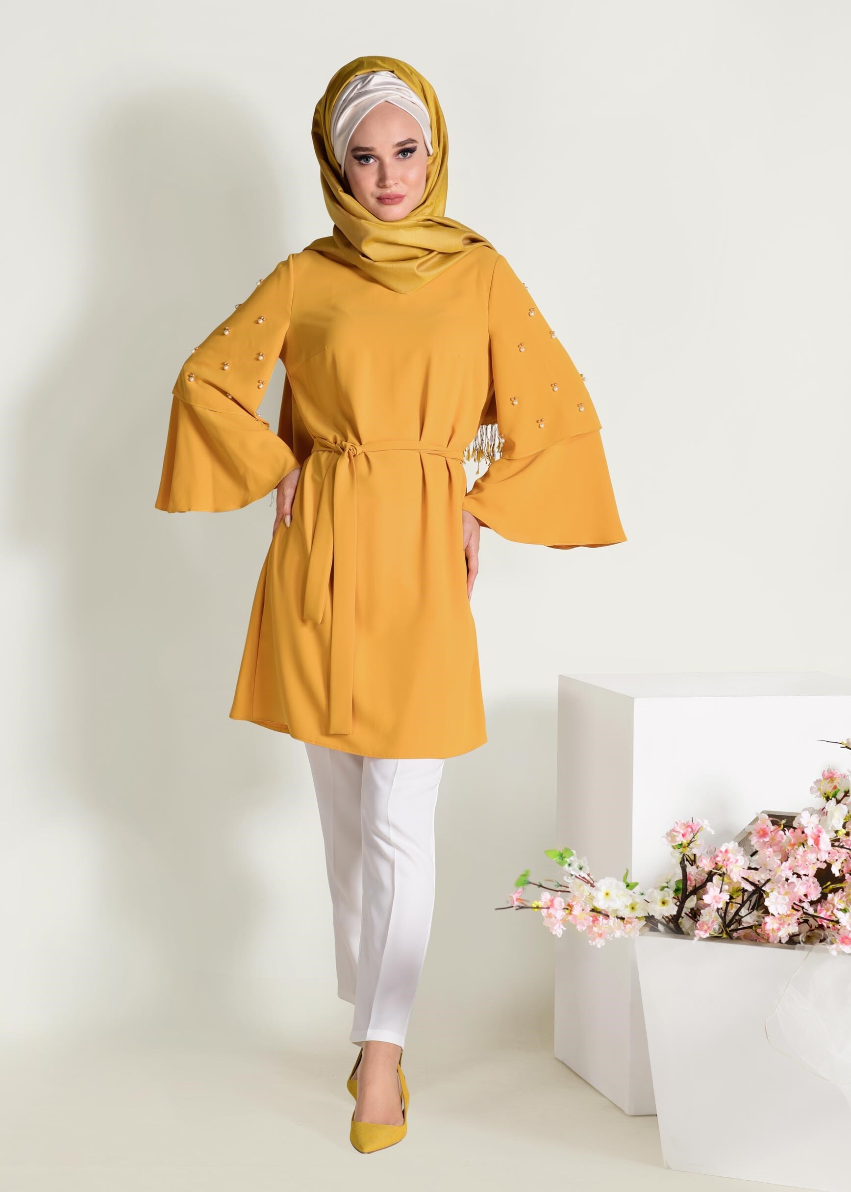 Tesettür giyim SARI GENİŞ KOLLU BONCUK DETAYLI TUNİK 4322