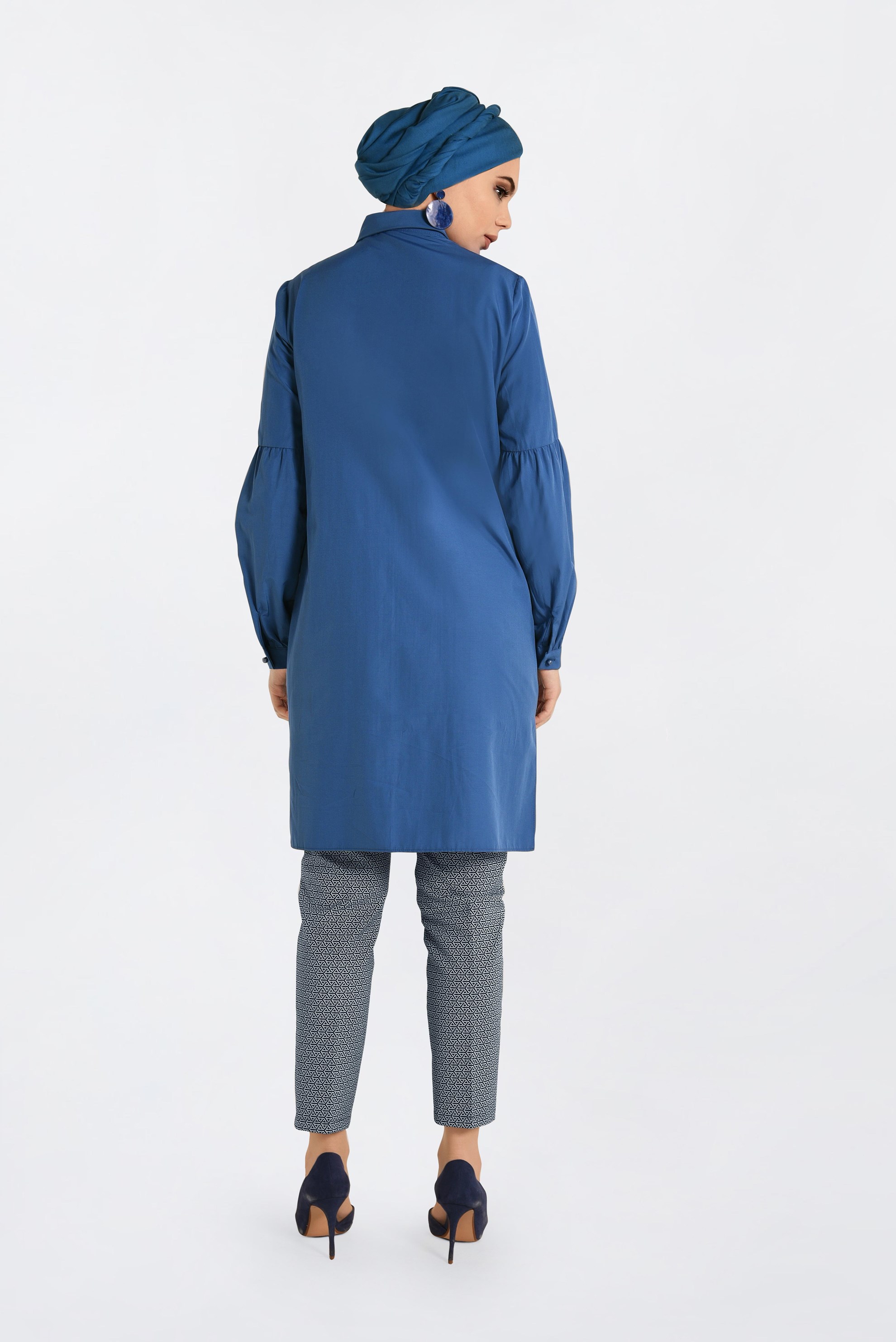 Tesettür giyim LACİVERT GİZLİ DÜĞMELİ KLASİK KESİM TUNİK 4329