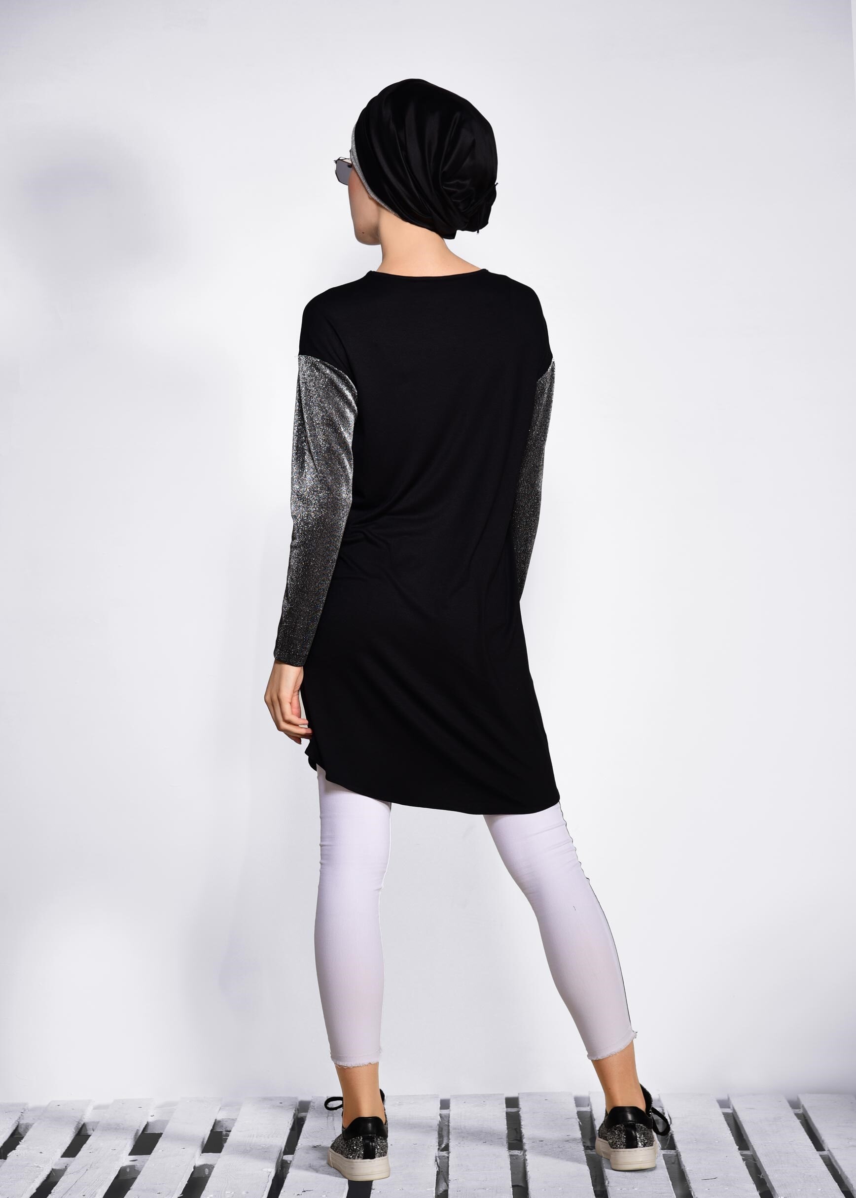 Tesettür giyim SİYAH KOL KISMI SİMLİ ÖRME TUNİK 4343