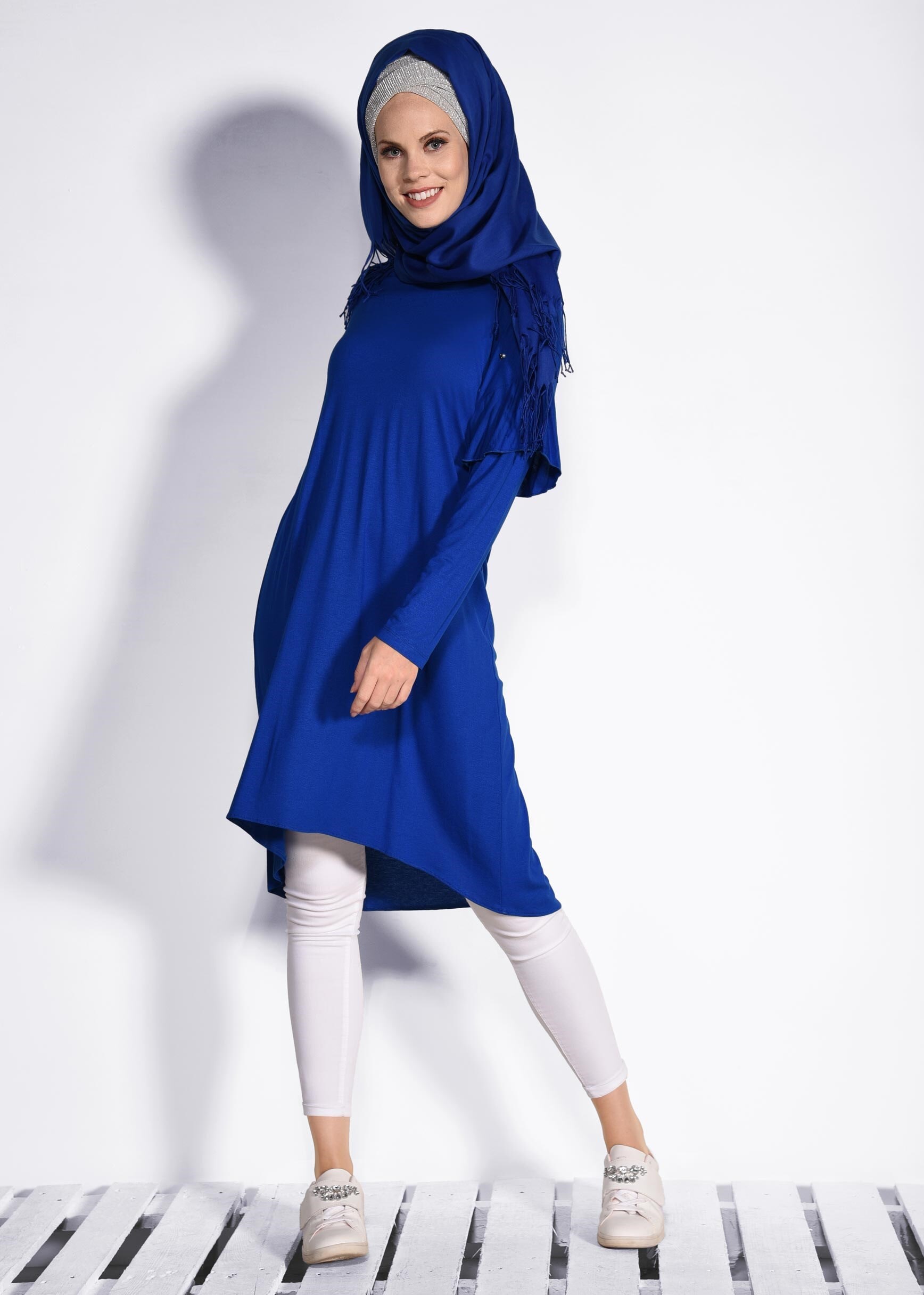 Tesettür giyim LACİVERT İNCİ VE BONCUK İŞLEMELİ TUNİK 4345 