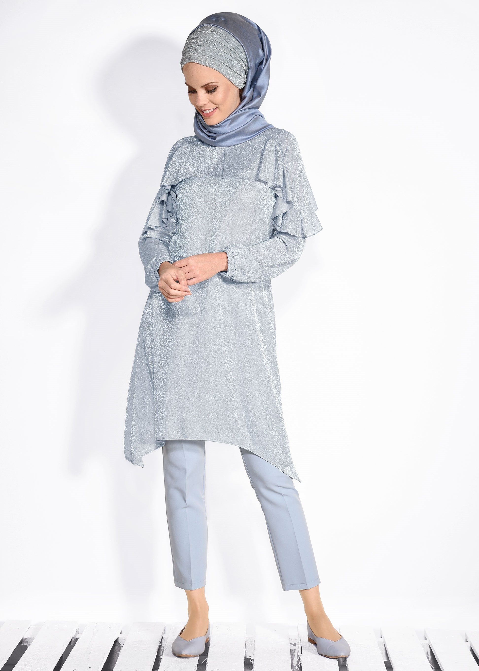 Tesettür giyim GRİ FIRFIRLI SİMLİ TUNİK 4366