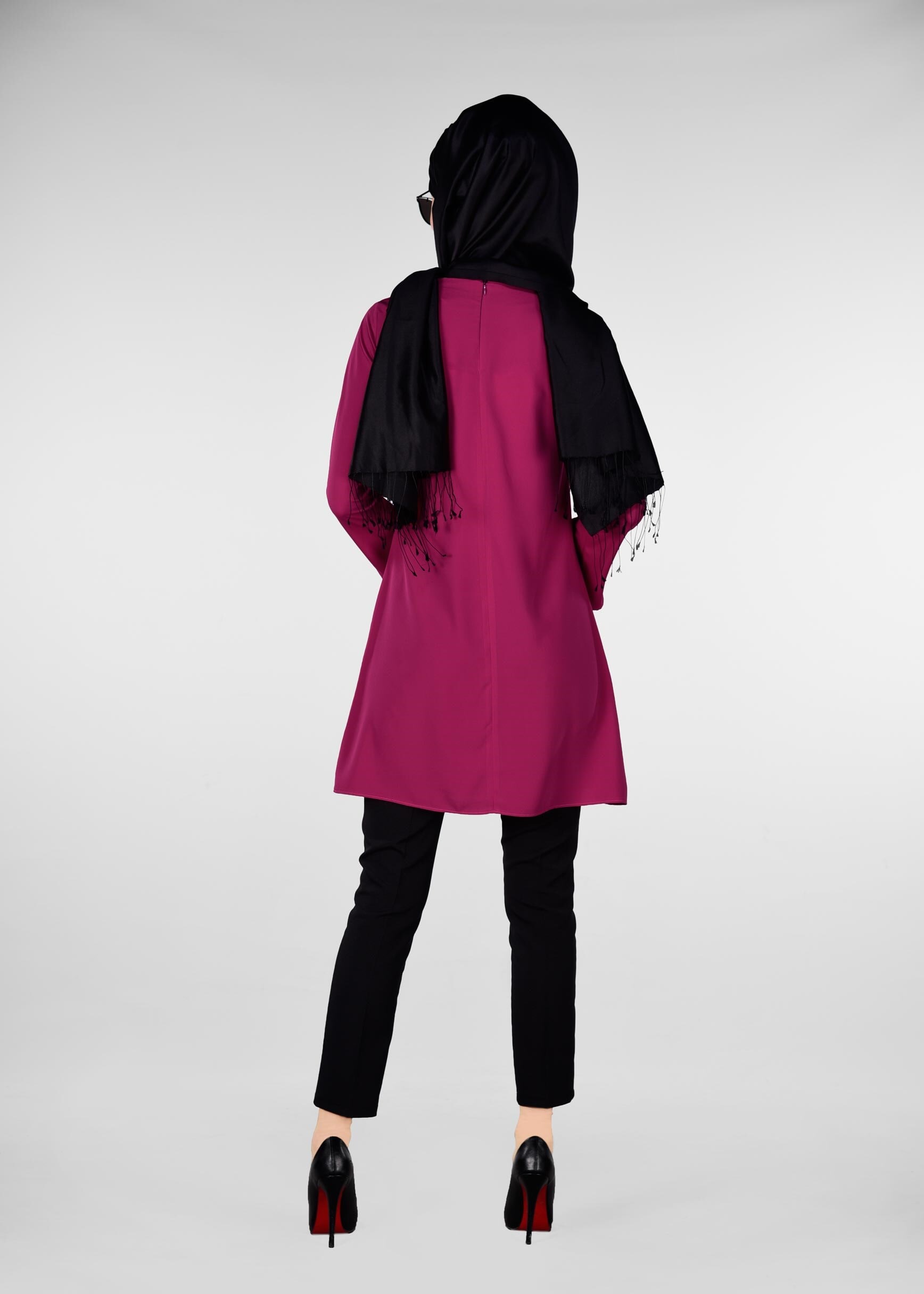 Tesettür giyim FUŞYA NAKIŞ DETAYLI TUNİK 4430