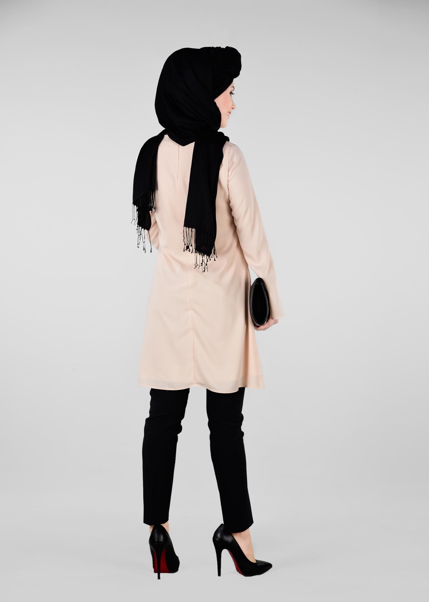 Tesettür giyim PEMBE NAKIŞ DETAYLI TUNİK 4430