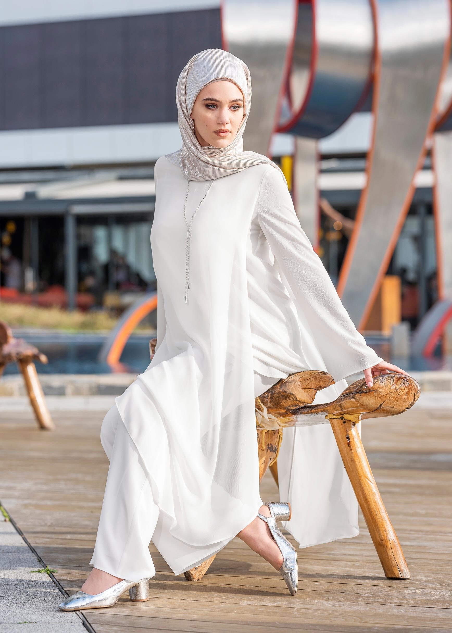 Tesettür giyim BEYAZ SALAŞ TUNİK 4886