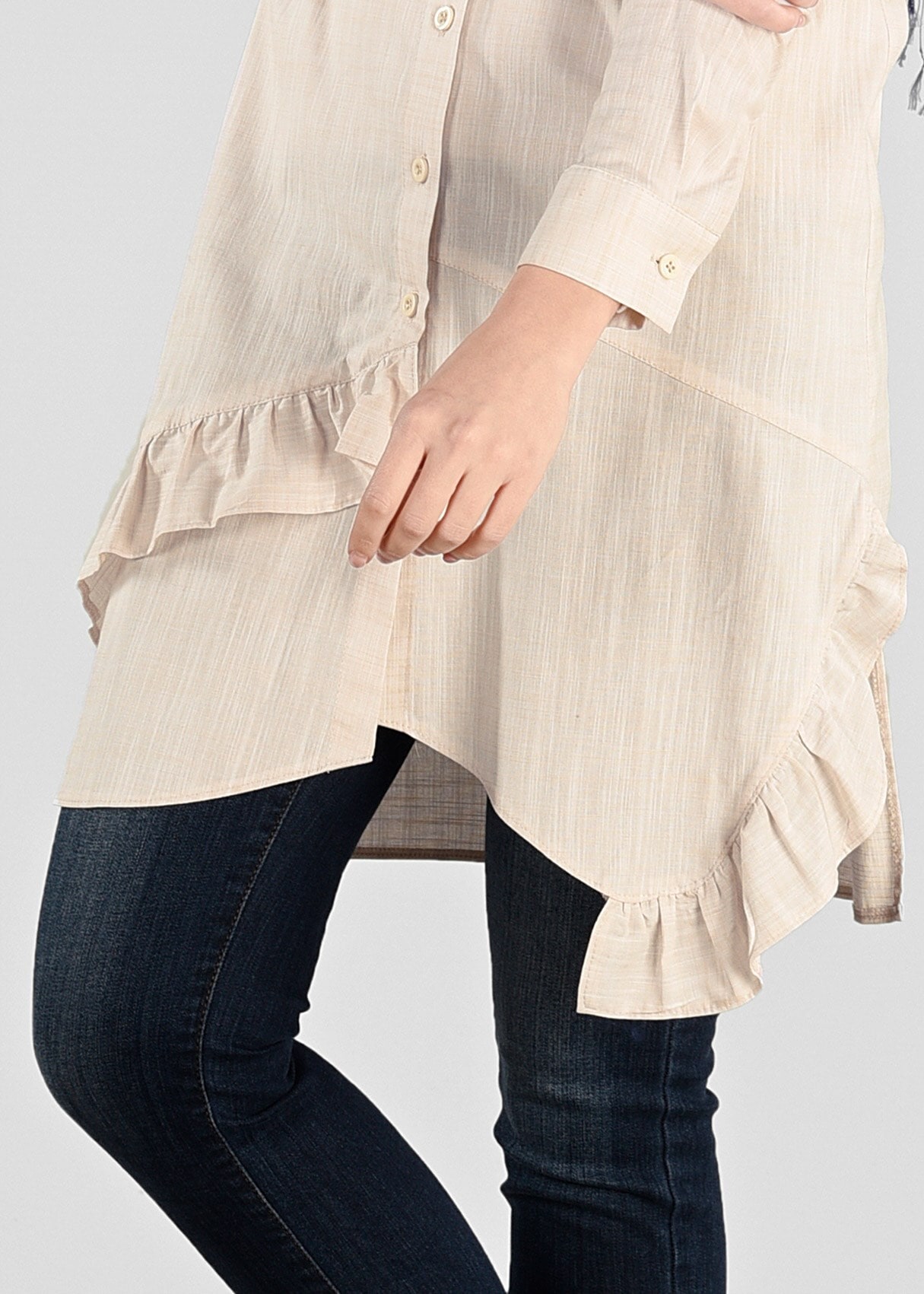 Tesettür giyim BEJ YAKASI KUŞ İŞLEMELİ FIRFIR DETAYLI TUNİK 4893