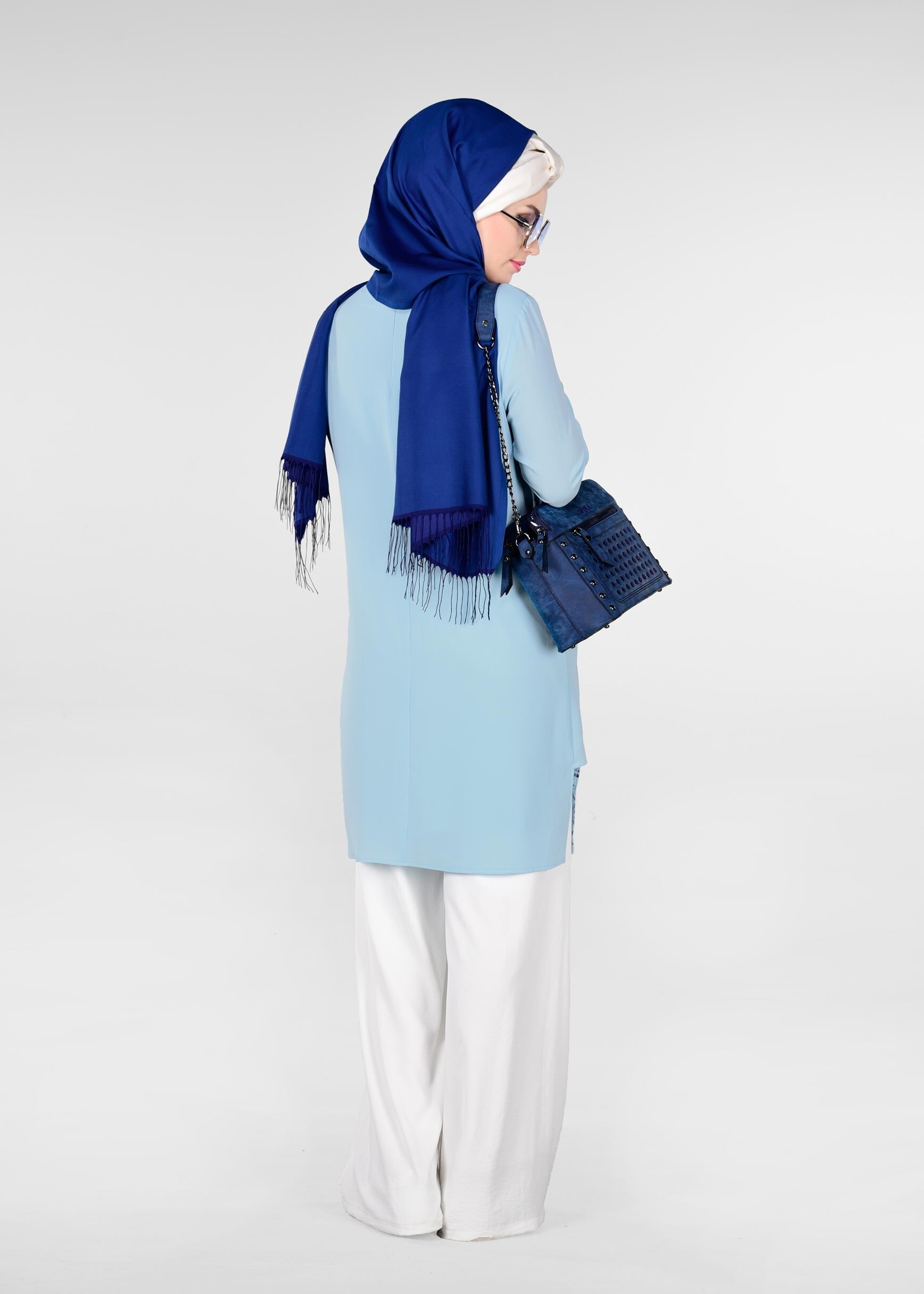 Tesettür giyim MAVİ NAKIŞ BASKILI TUNİK 4921