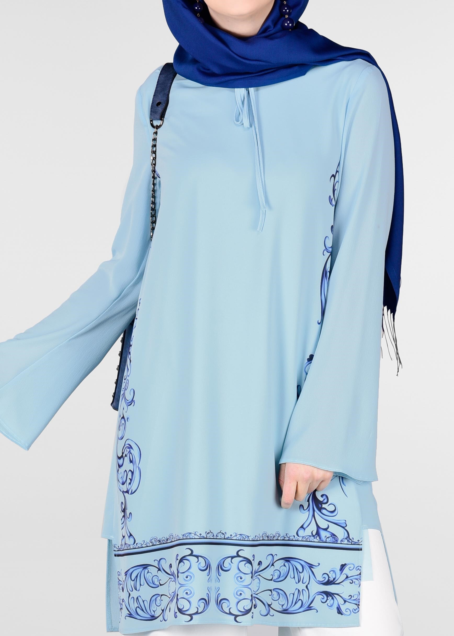 Tesettür giyim MAVİ NAKIŞ BASKILI TUNİK 4921