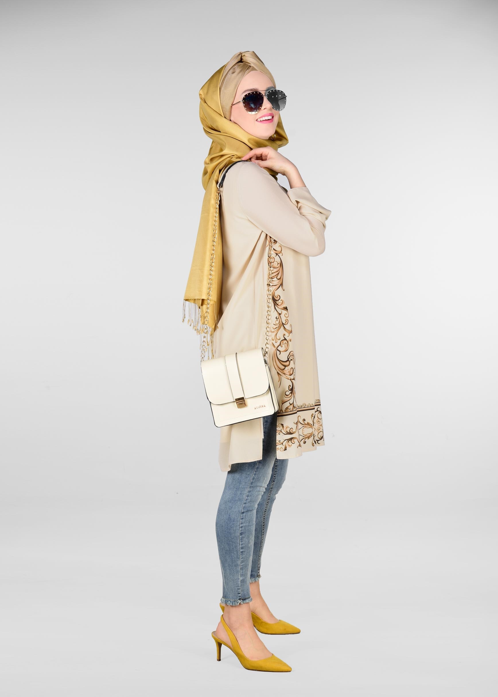 Tesettür giyim BEJ NAKIŞ BASKILI TUNİK 4921