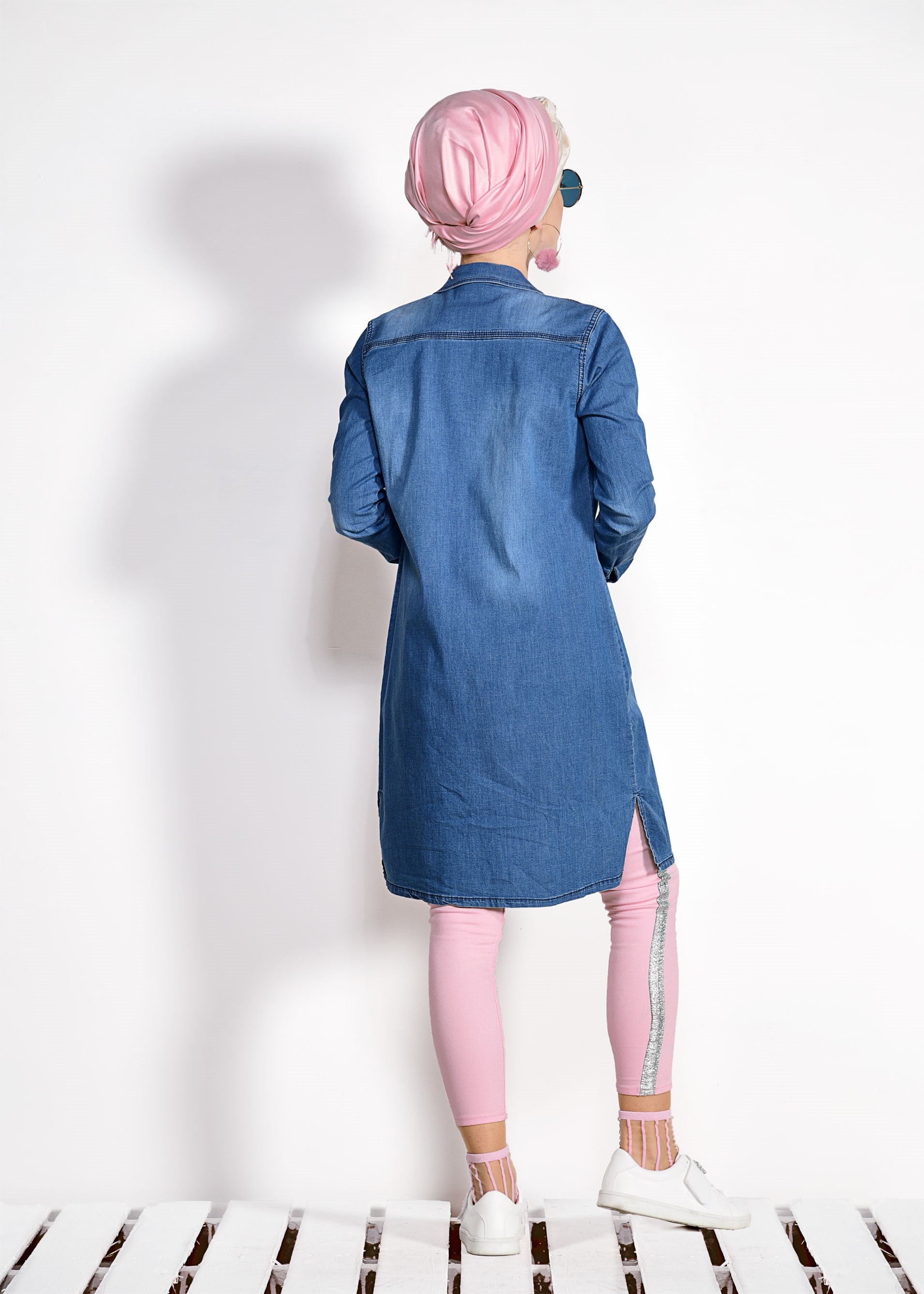 Tesettür giyim MAVİ NAKIŞLI KOT TUNİK 4948