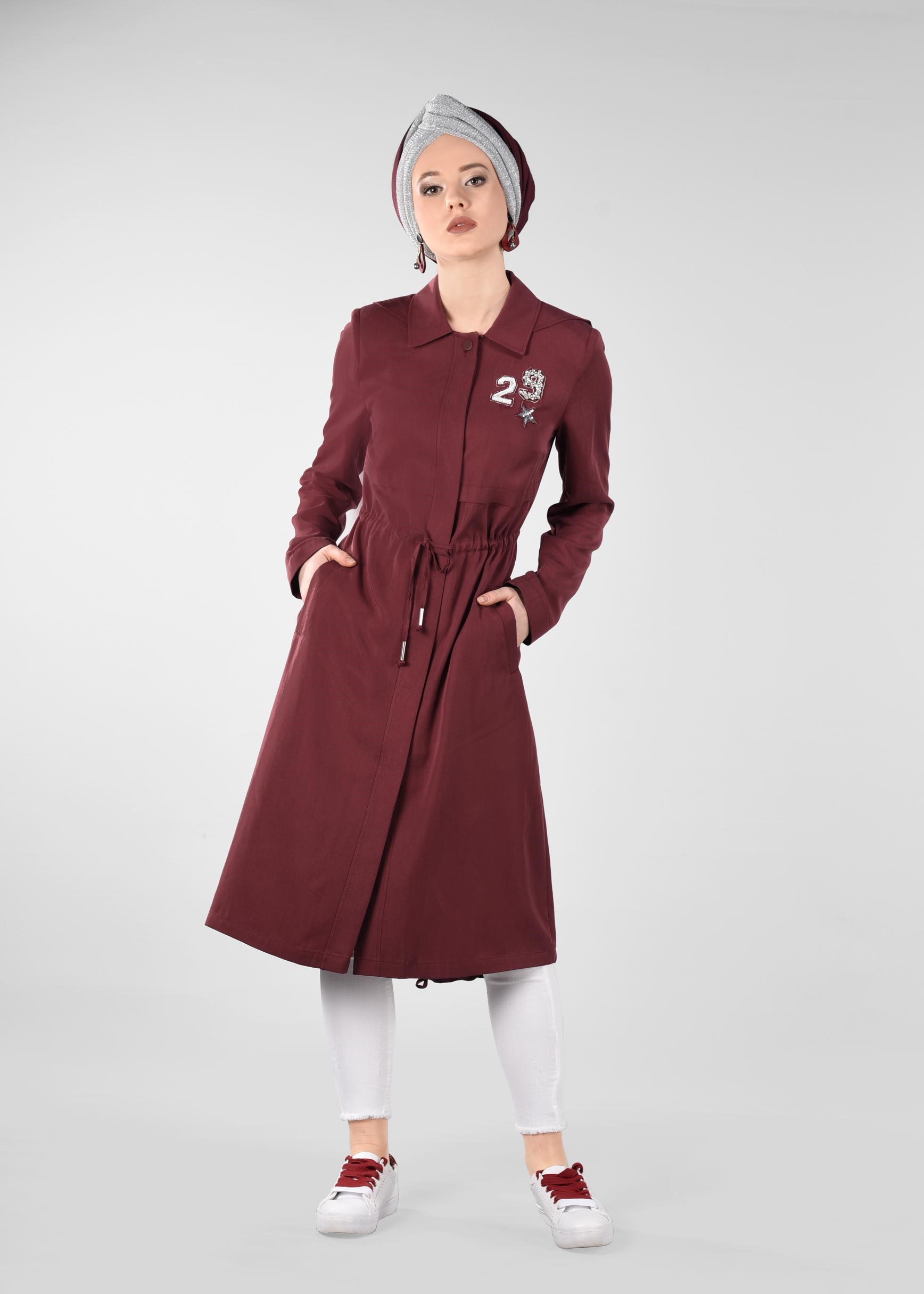 Tesettür giyim BORDO BEL KISMI BÜZGÜLÜ ARMALI TRENÇKOT 1191
