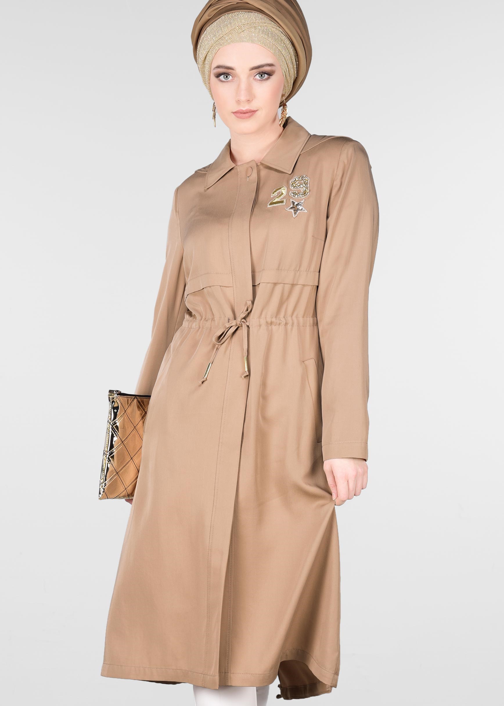 Tesettür giyim KAHVE BEL KISMI BÜZGÜLÜ ARMALI TRENÇKOT 1191