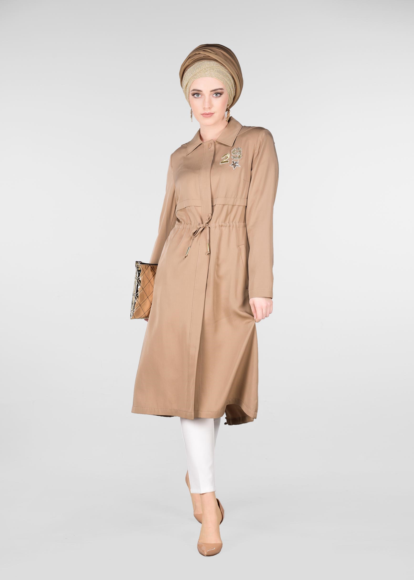 Tesettür giyim KAHVE BEL KISMI BÜZGÜLÜ ARMALI TRENÇKOT 1191