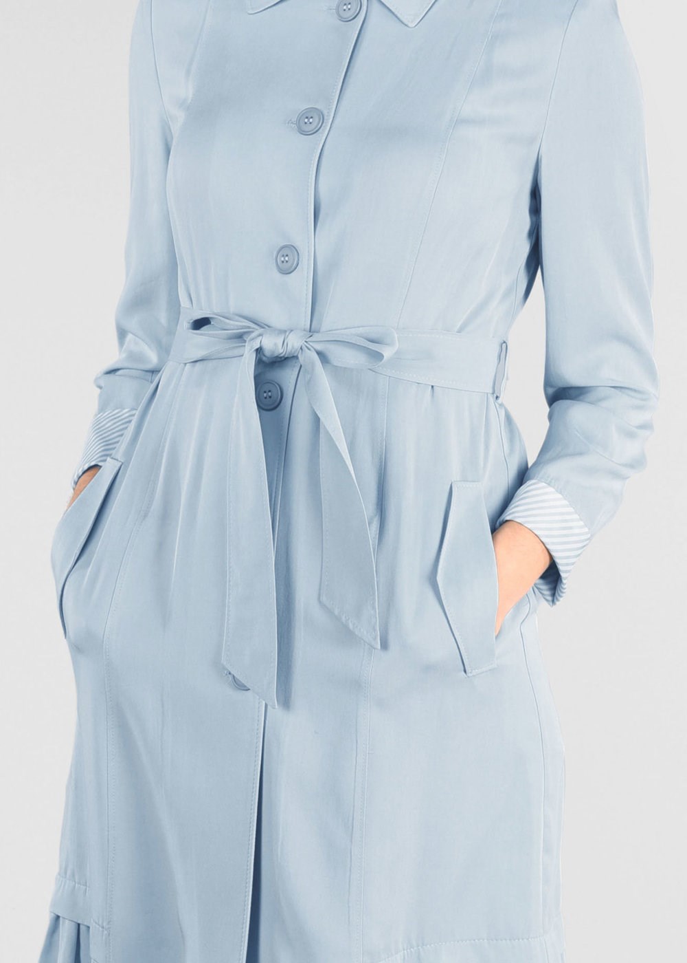 Tesettür giyim MAVİ ETEK UCU PİLİSELİ KAPÜŞONLU TRENÇKOT 1192