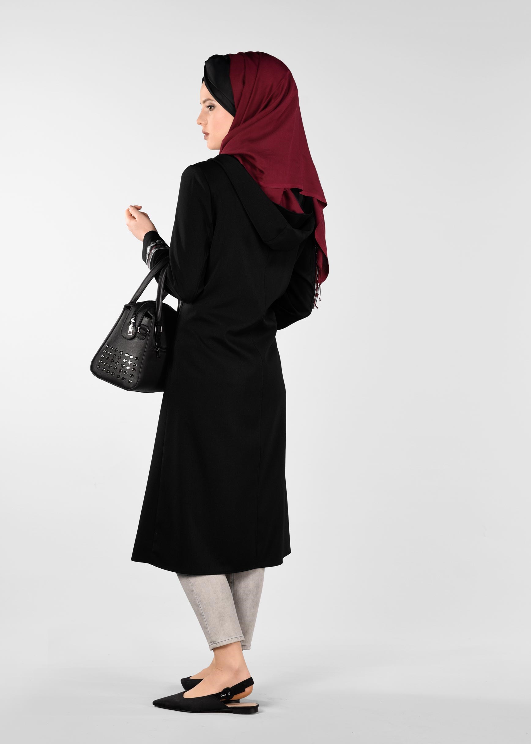 Tesettür giyim SİYAH NAKIŞ DETAYLI TRENCKOT 1208