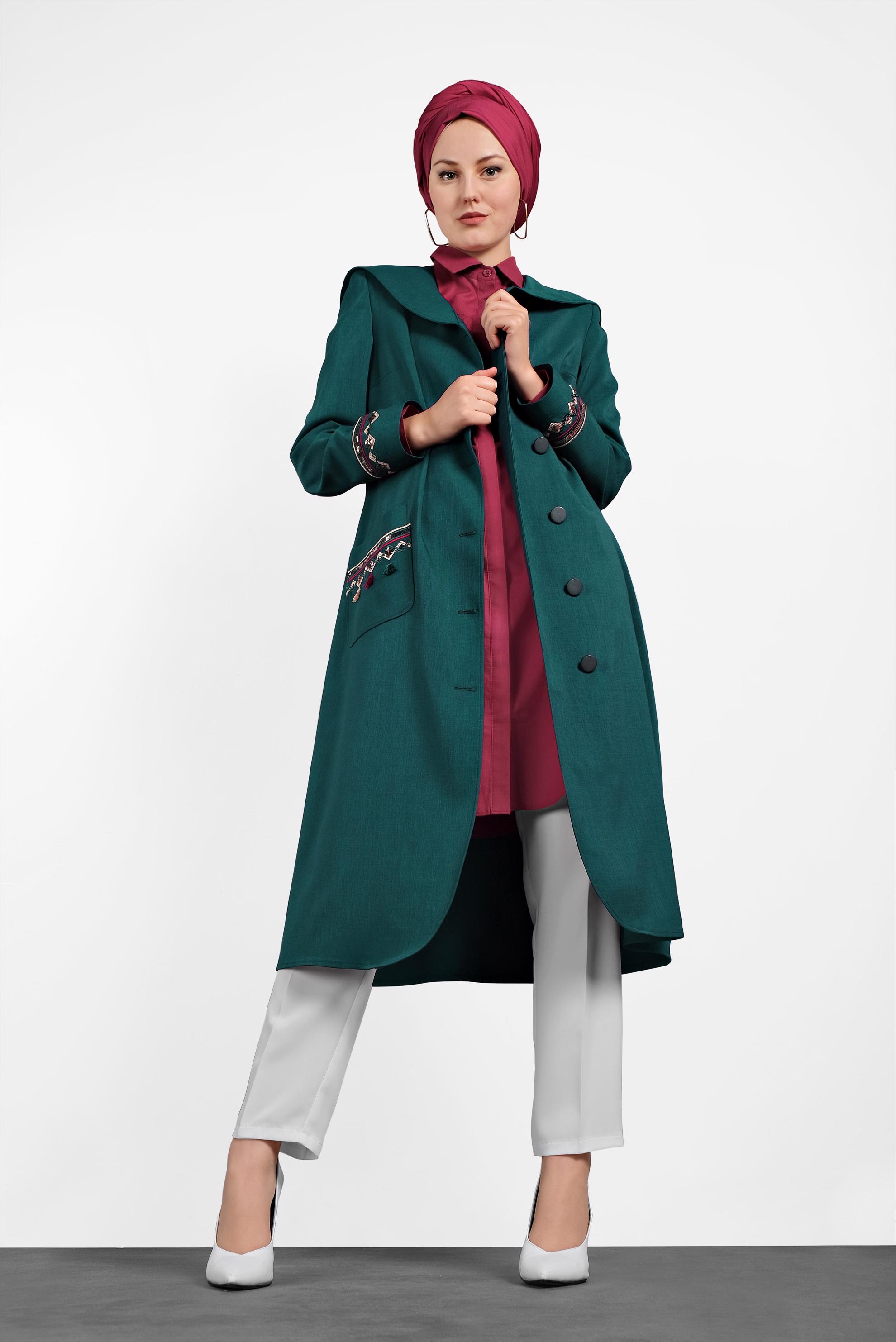 Tesettür giyim YEŞİL NAKIŞ DETAYLI TRENCKOT 1208