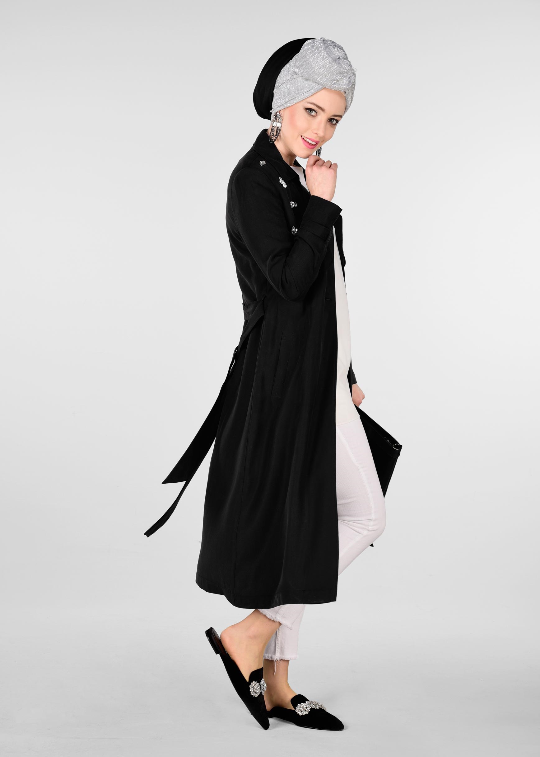 Tesettür giyim SİYAH KUŞAKLI BONCUK İŞLEMELİ TRENÇKOT 1214